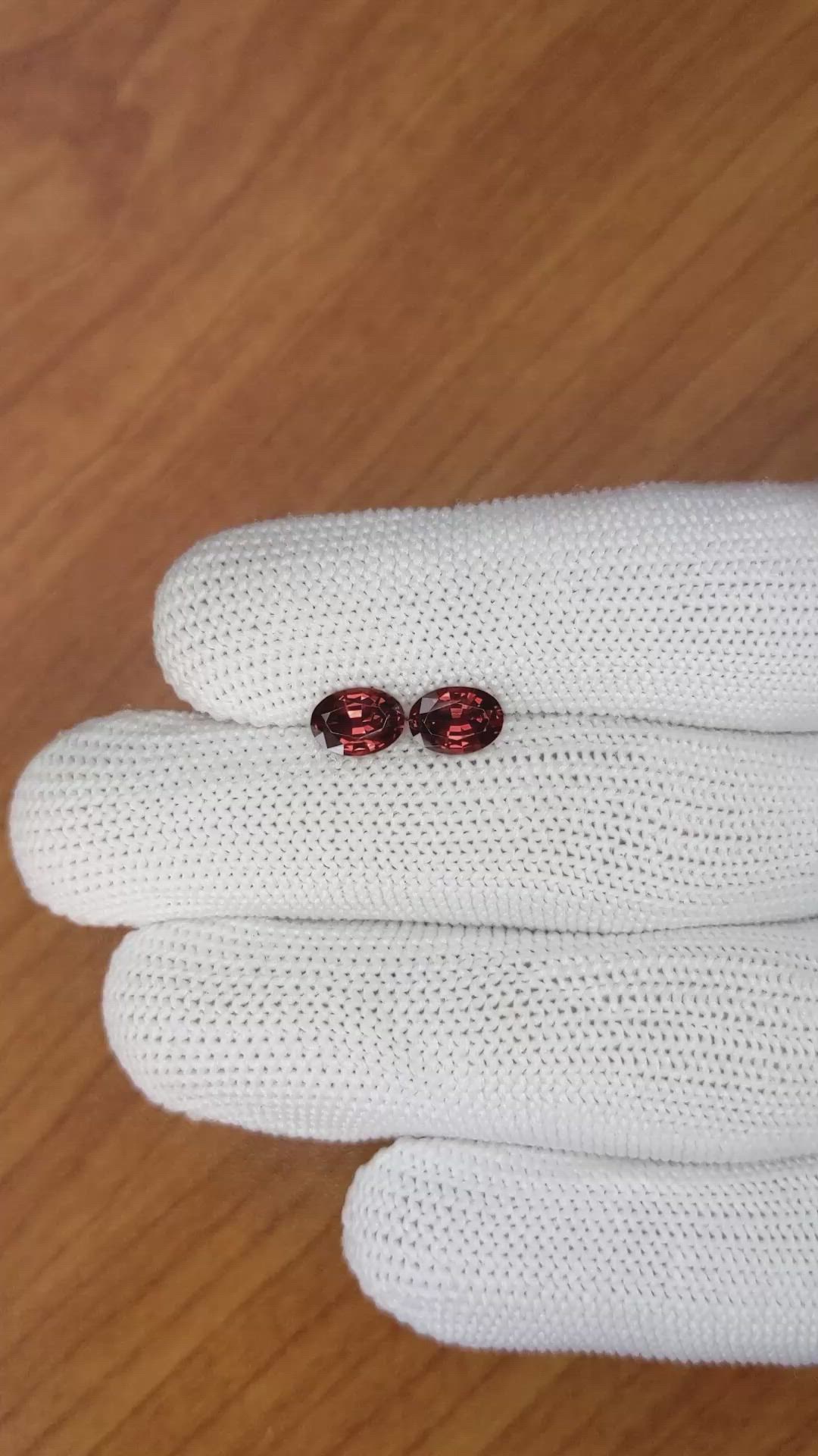 1.74 Ct.Tw.Total Carat Weight Garnet Pair from Ceylon (Sri Lanka) Size Video