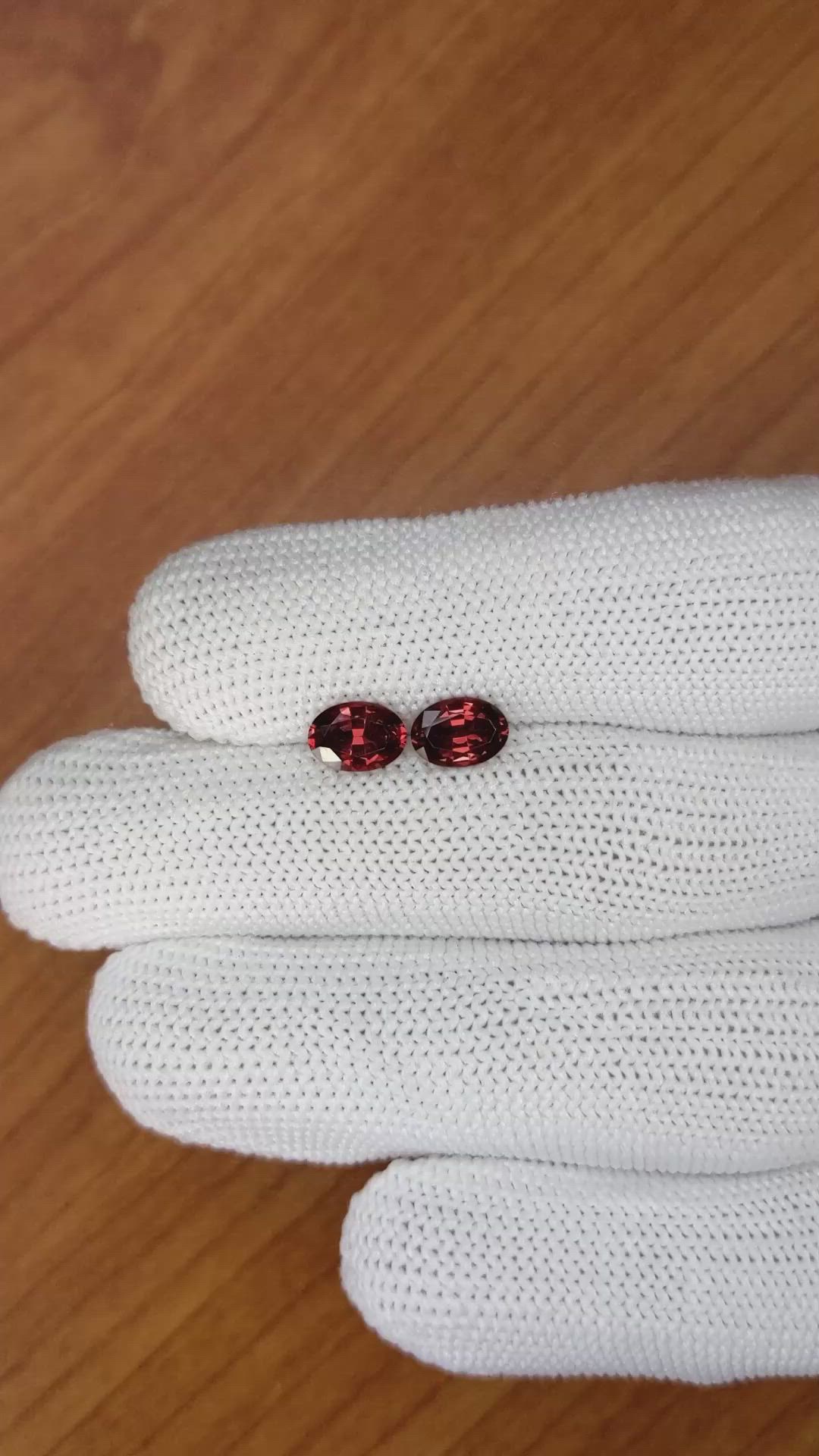 1.85 Ct.Tw.Total Carat Weight Garnet Pair from Ceylon (Sri Lanka) Size Video