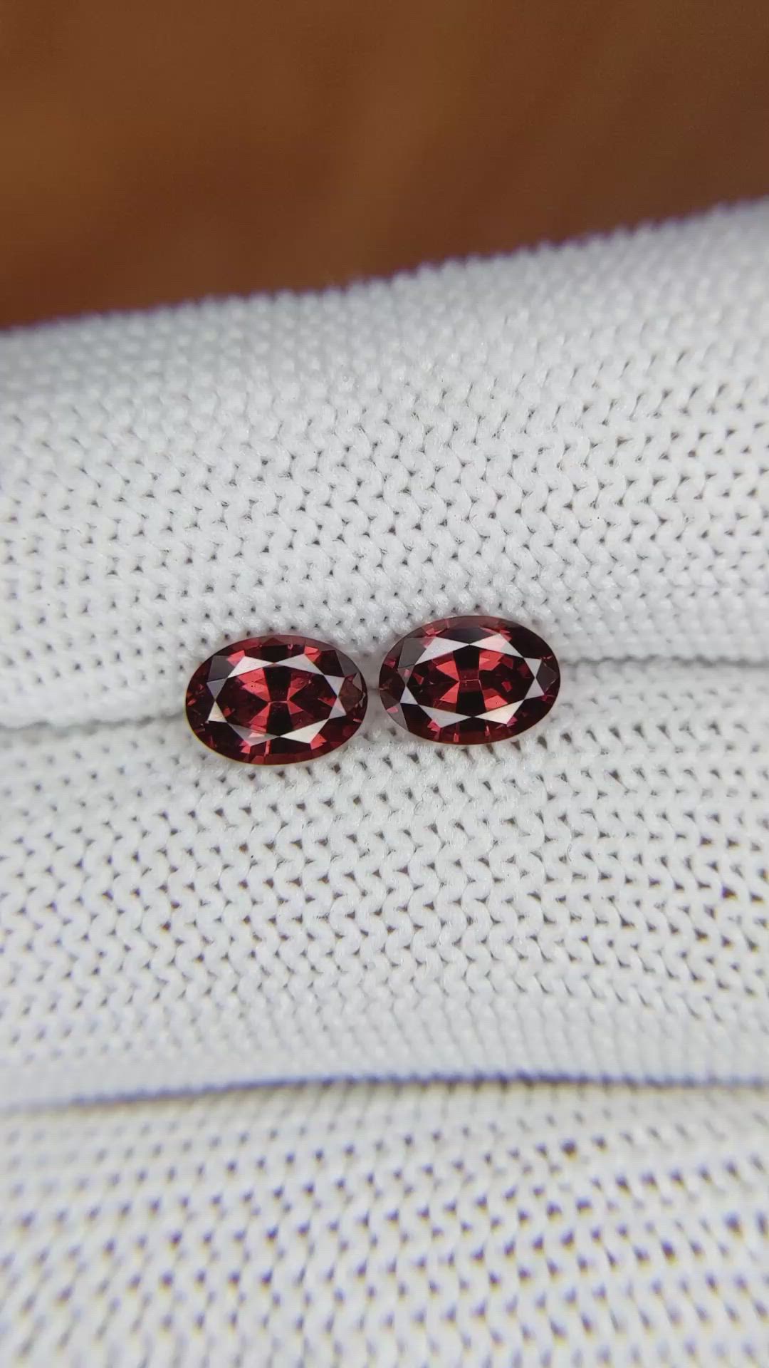 1.85 Ct.Tw.Total Carat Weight Garnet Pair from Ceylon (Sri Lanka) Size Video