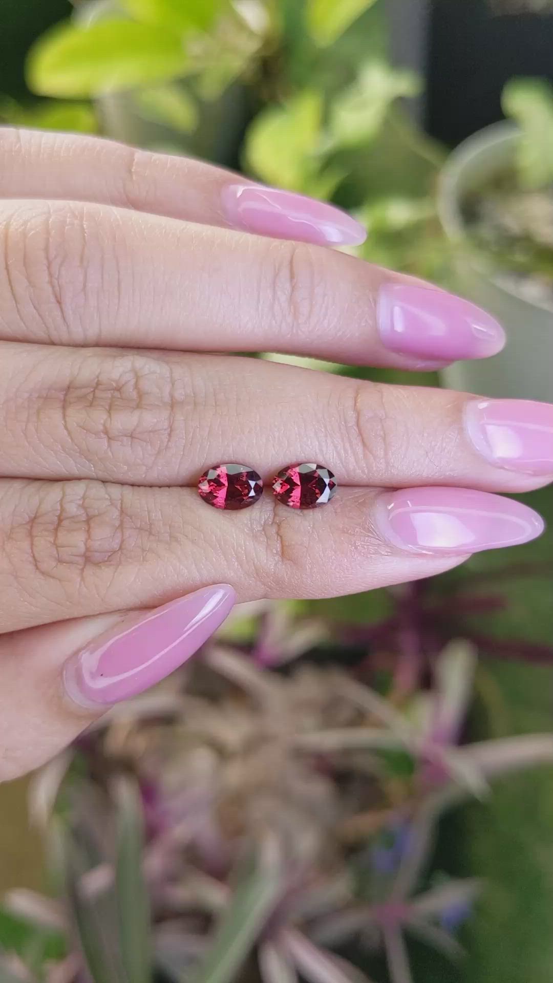1.85 Ct.Tw.Total Carat Weight Garnet Pair from Ceylon (Sri Lanka) Size Video