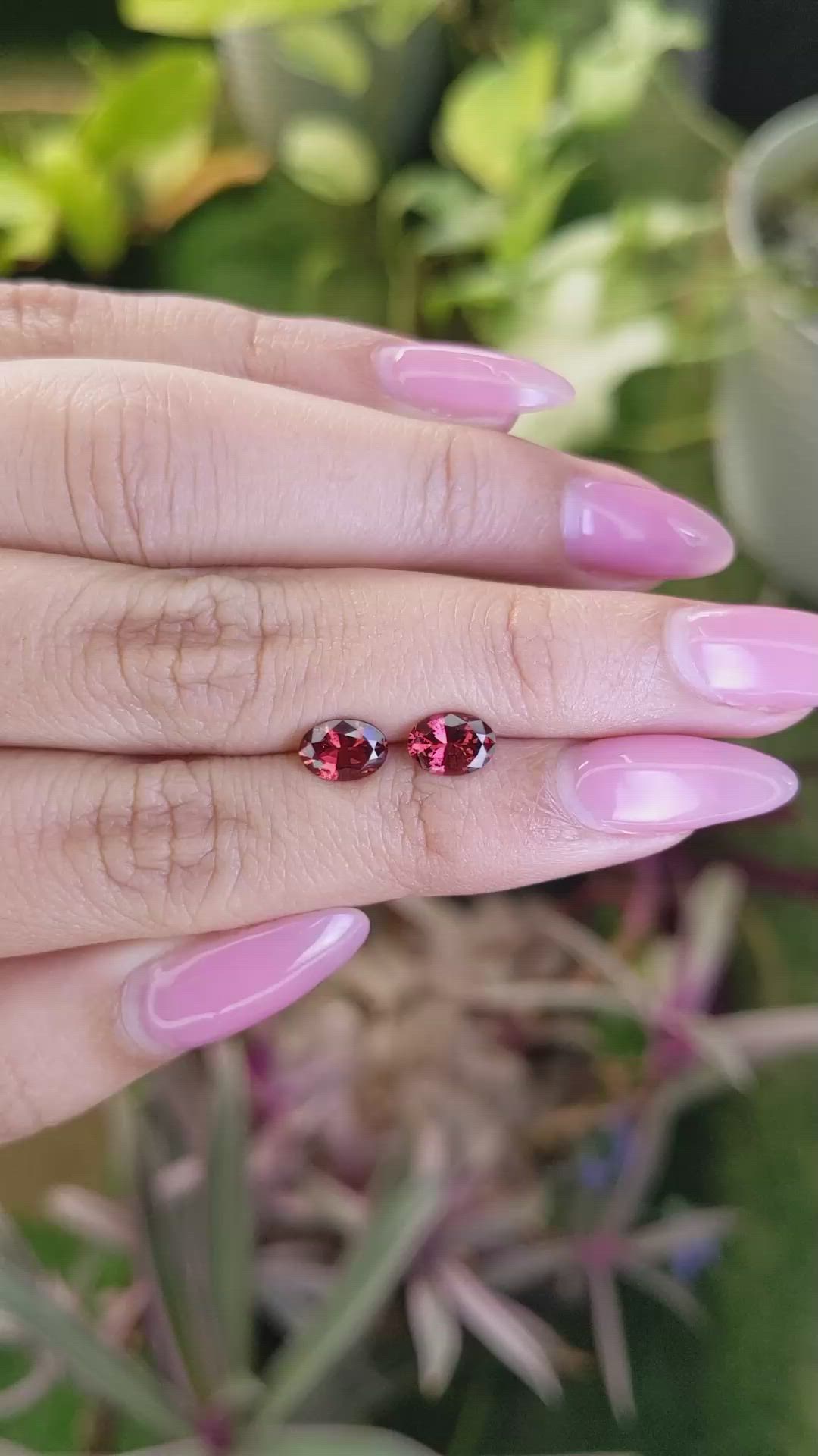 1.70 Ct.Tw.Total Carat Weight Garnet Pair from Ceylon (Sri Lanka) Size Video