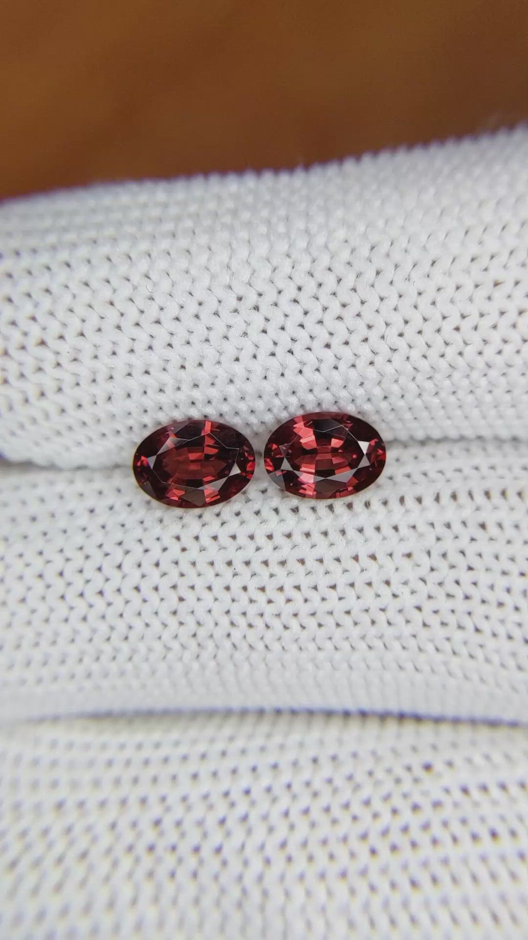 1.71 Ct.Tw.Total Carat Weight Garnet Pair from Ceylon (Sri Lanka) Size Video