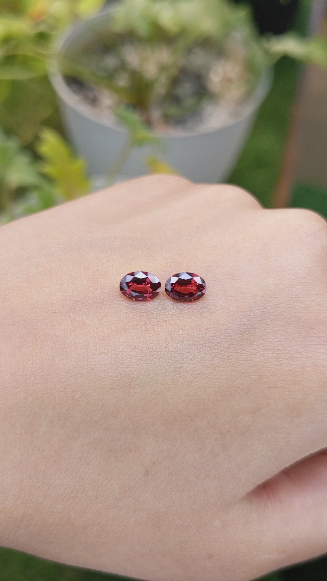 1.71 Ct.Tw.Total Carat Weight Garnet Pair from Ceylon (Sri Lanka) Size Video
