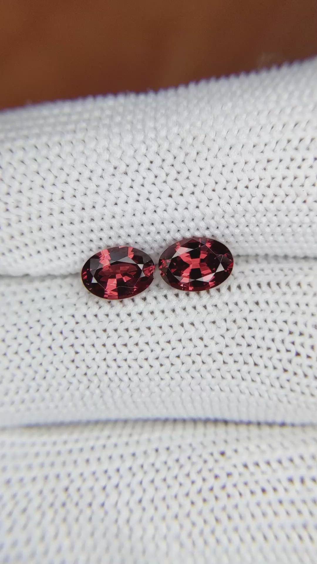 1.72 Ct.Tw.Total Carat Weight Garnet Pair from Ceylon (Sri Lanka) Size Video