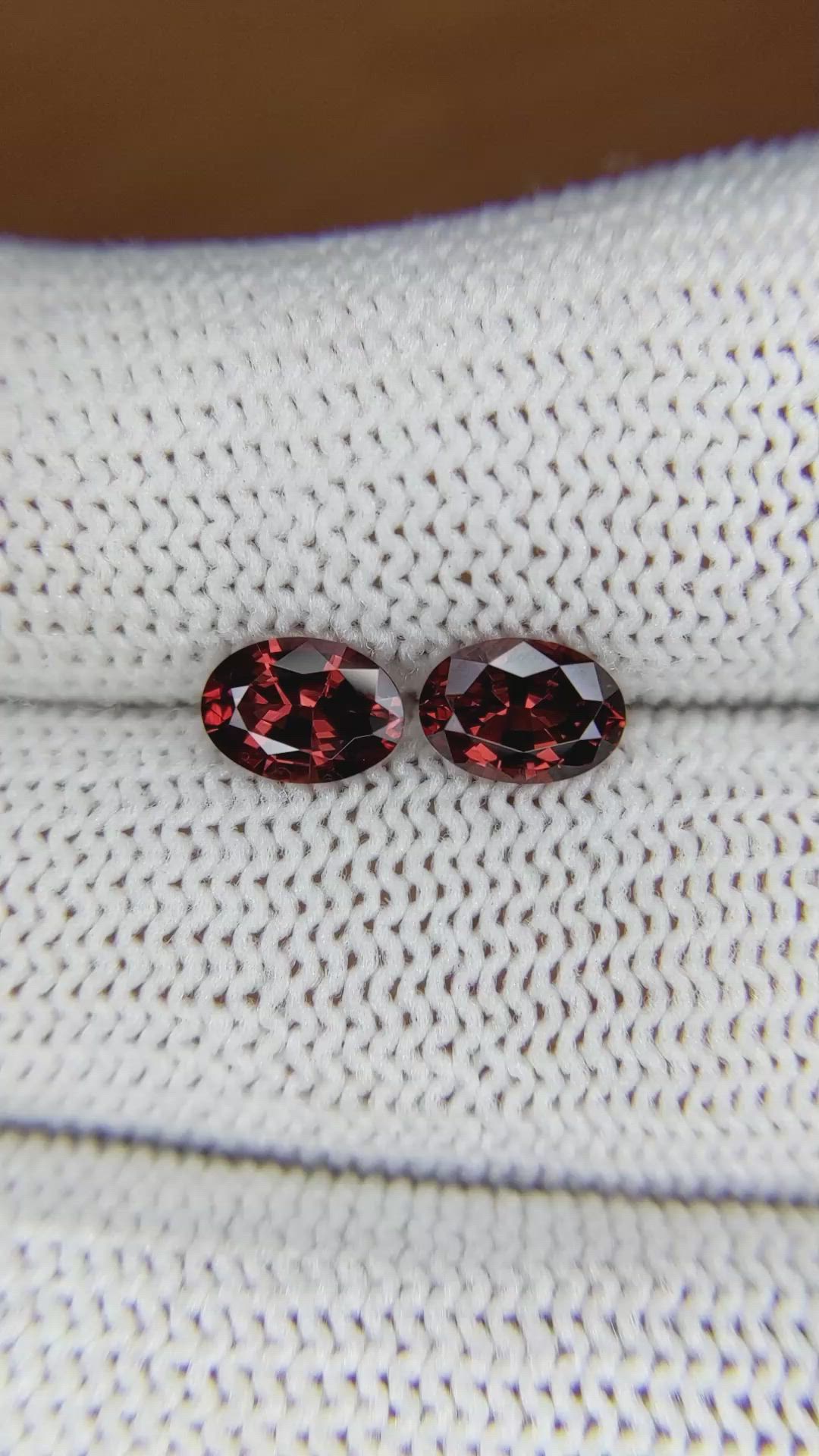 1.72 Ct.Tw.Total Carat Weight Garnet Pair from Ceylon (Sri Lanka) Size Video