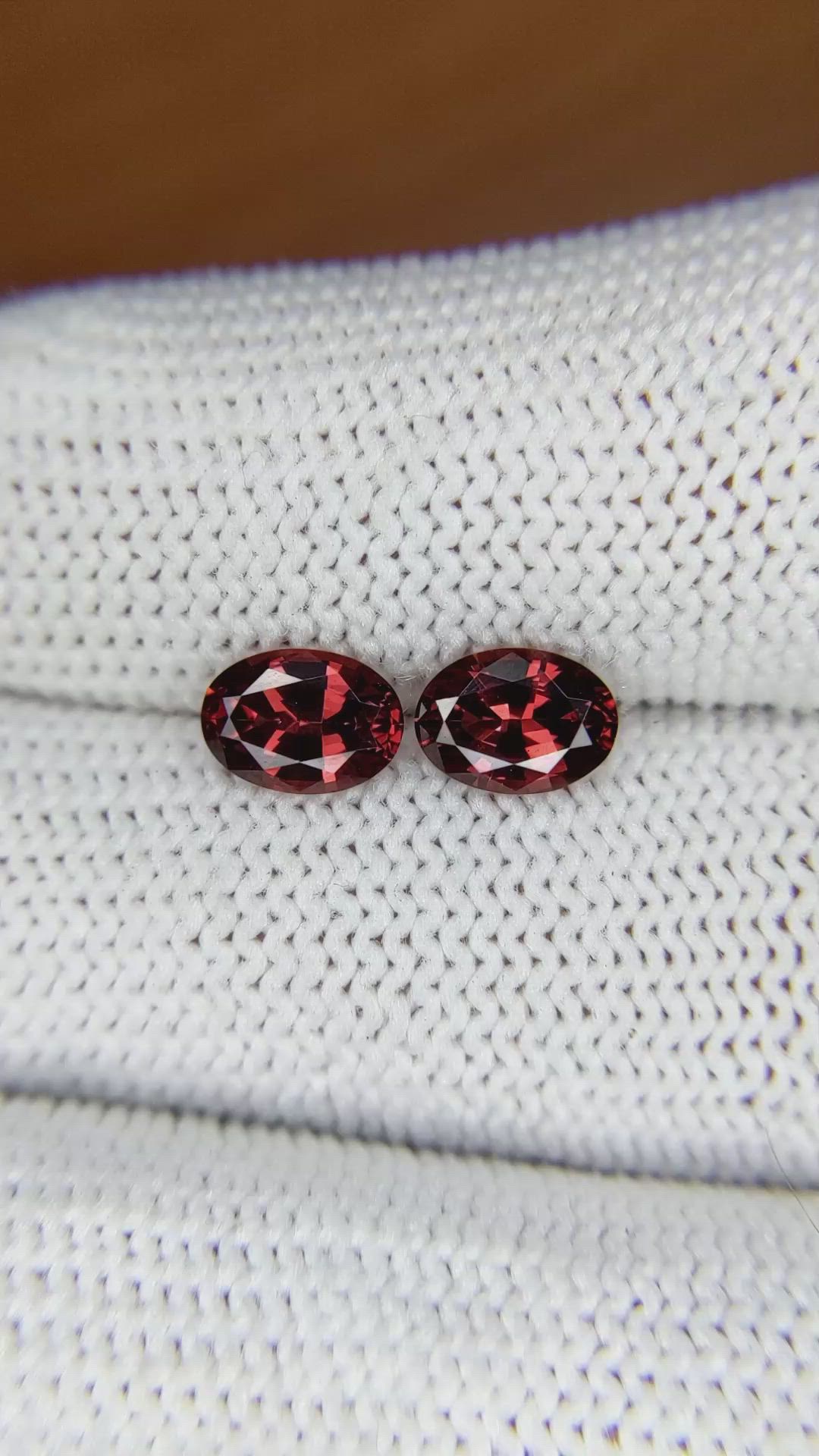 1.79 Ct.Tw.Total Carat Weight Garnet Pair from Ceylon (Sri Lanka) Size Video