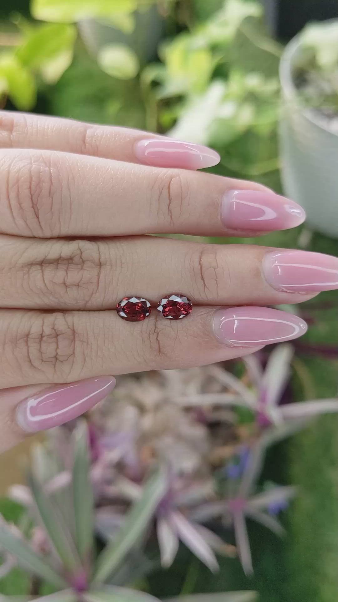 1.61 Ct.Tw.Total Carat Weight Garnet Pair from Ceylon (Sri Lanka) Size Video
