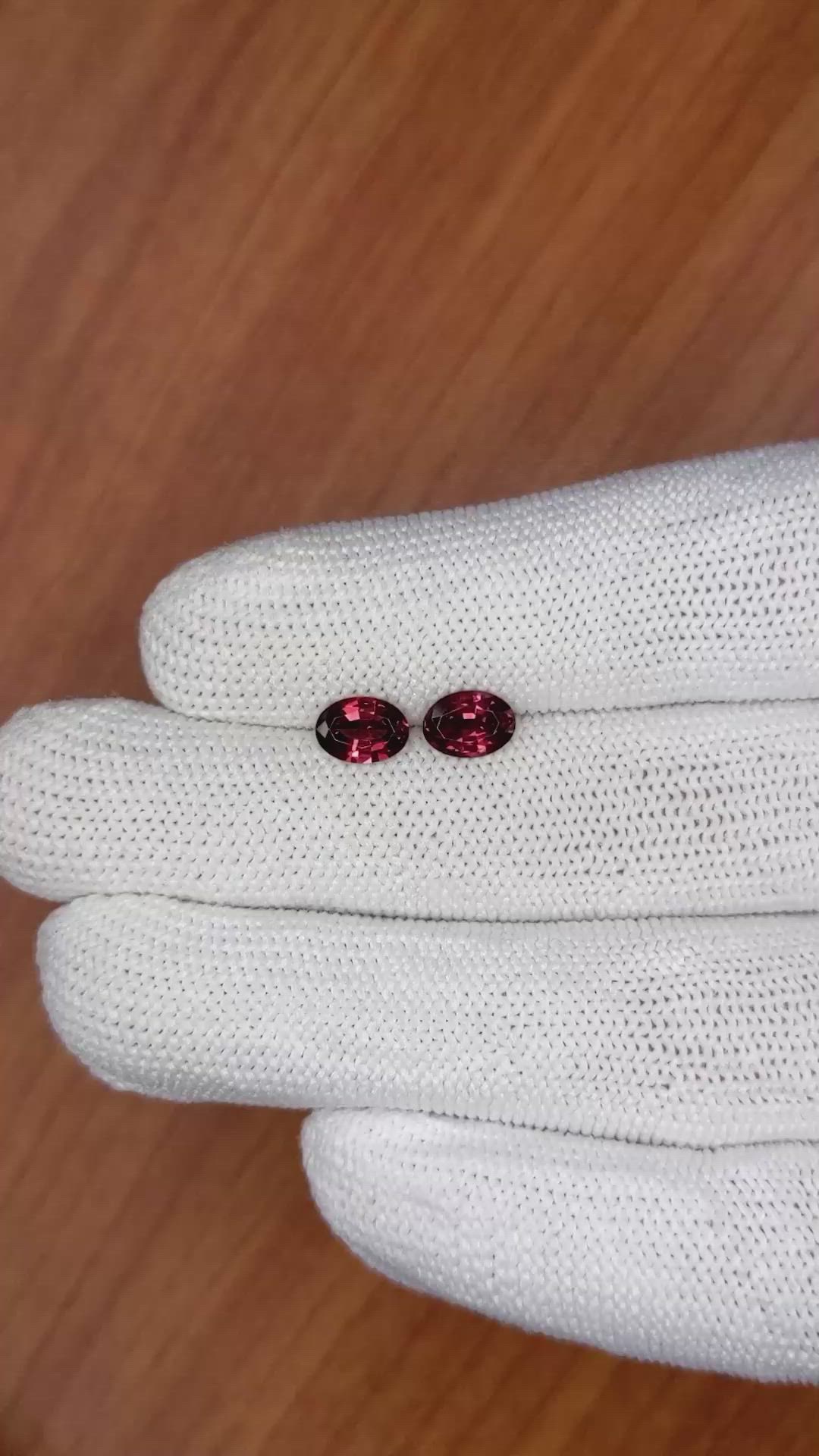1.66 Ct.Tw.Total Carat Weight Garnet Pair from Ceylon (Sri Lanka) Size Video