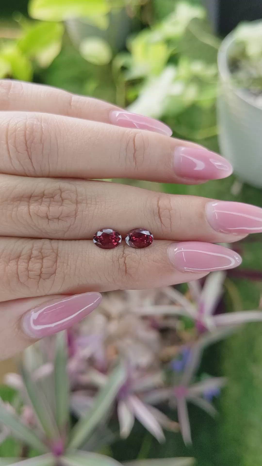 1.66 Ct.Tw.Total Carat Weight Garnet Pair from Ceylon (Sri Lanka) Size Video