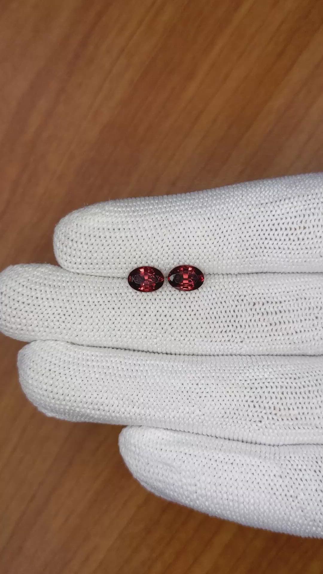 1.75 Ct.Tw.Total Carat Weight Garnet Pair from Ceylon (Sri Lanka) Size Video
