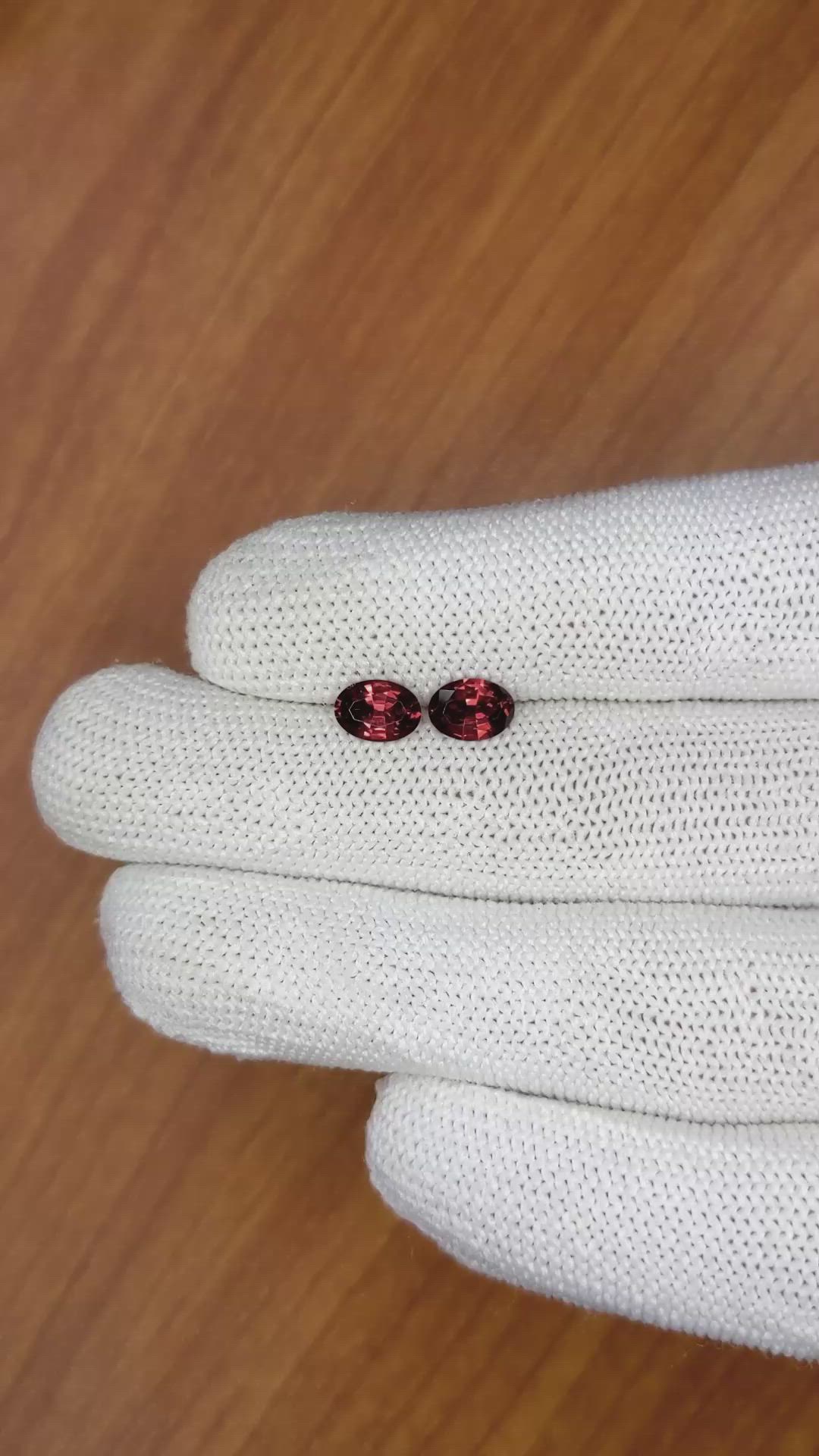 1.64 Ct.Tw.Total Carat Weight Garnet Pair from Ceylon (Sri Lanka) Size Video