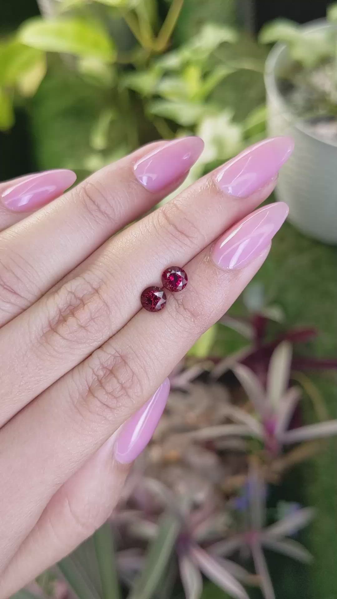 1.70 Ct.Tw.Total Carat Weight Garnet Pair from Ceylon (Sri Lanka) Size Video