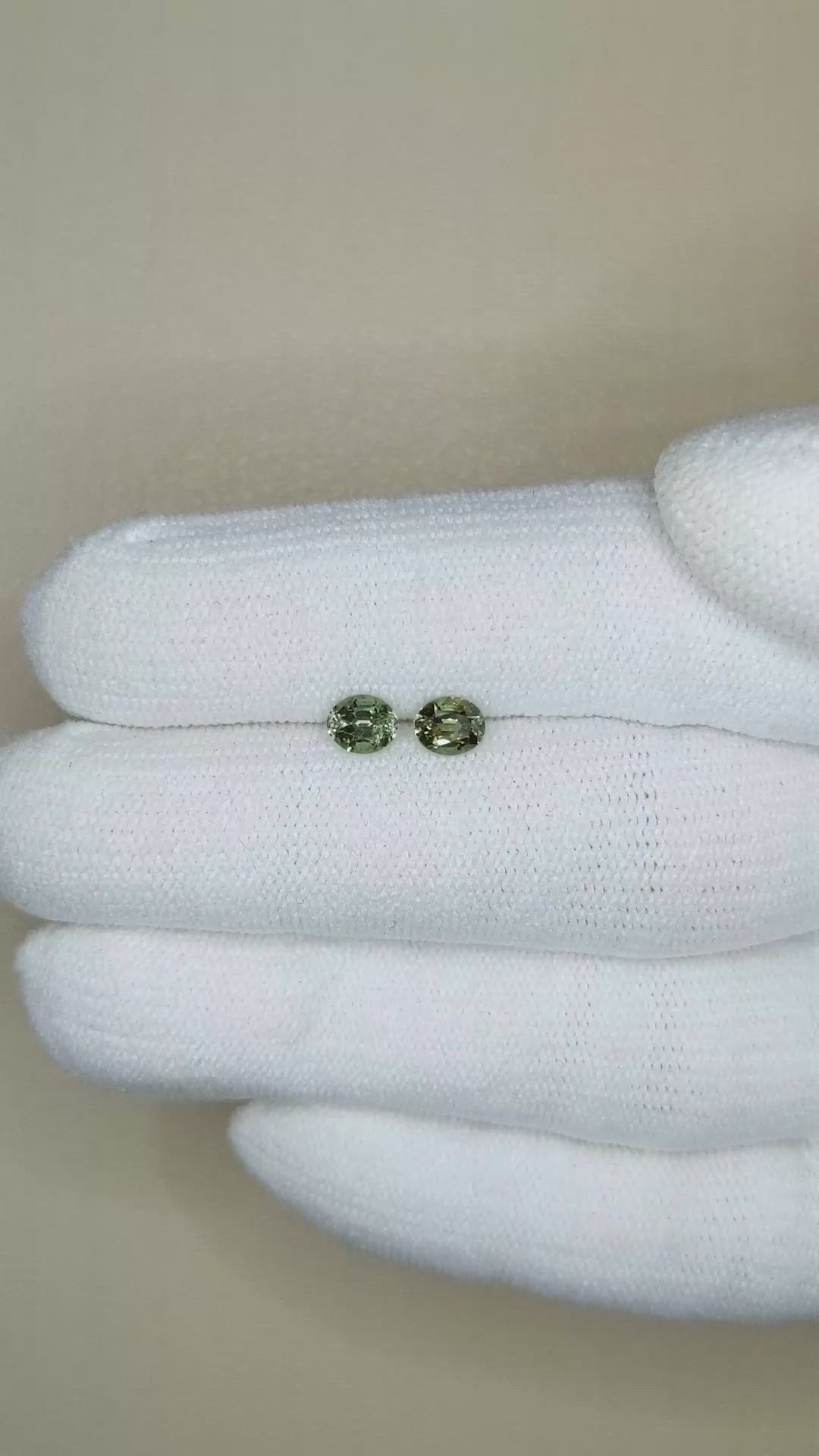 0.78&nbsp;Ct.Tw.Total Carat Weight Alexandrite Pair from Ceylon (Sri Lanka) Size Video