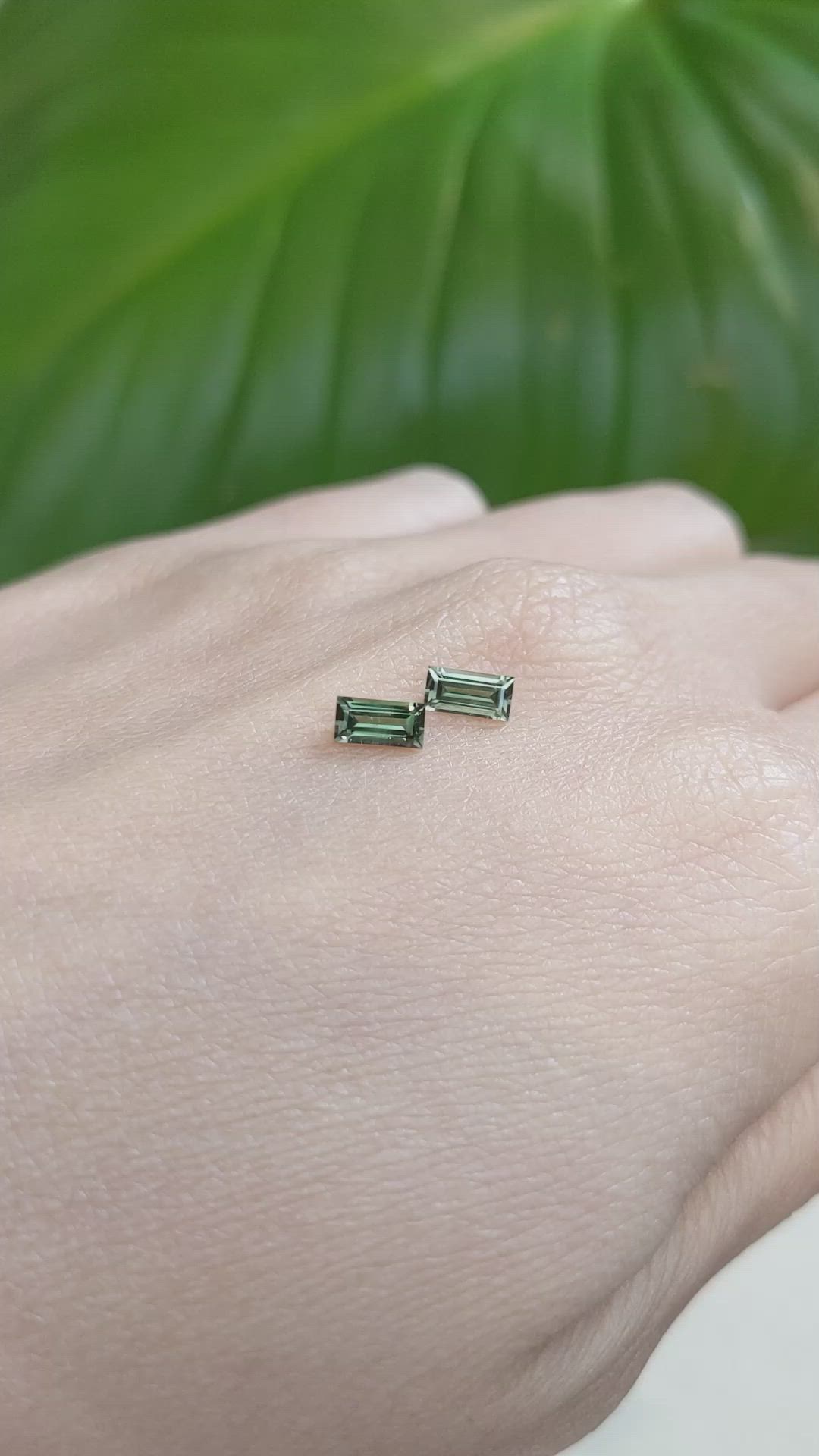 0.76&nbsp;Ct.Tw.Total Carat Weight Alexandrite Pair from Ceylon (Sri Lanka) Size Video