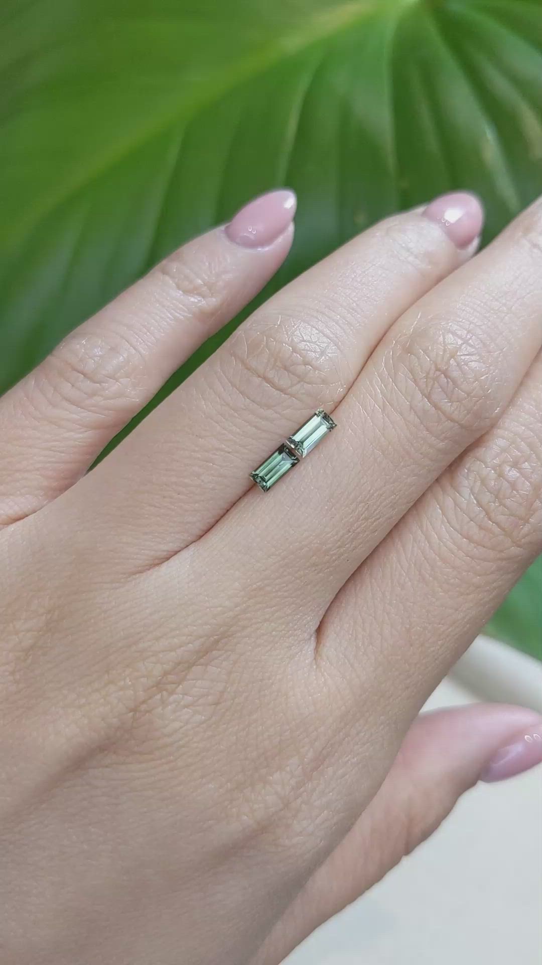 0.76&nbsp;Ct.Tw.Total Carat Weight Alexandrite Pair from Ceylon (Sri Lanka) Size Video