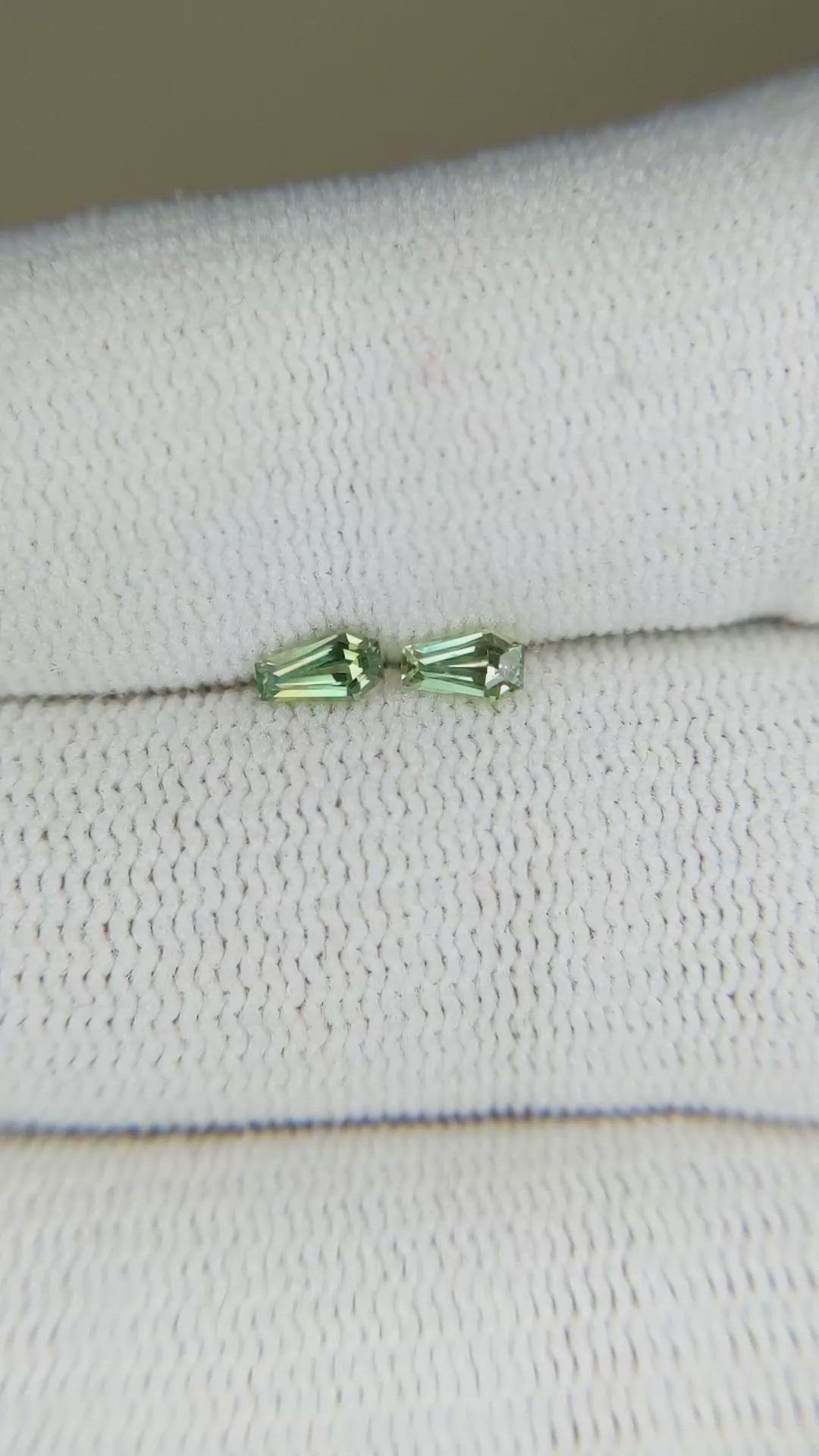 0.42&nbsp;Ct.Tw.Total Carat Weight Alexandrite Pair from Ceylon (Sri Lanka) Size Video