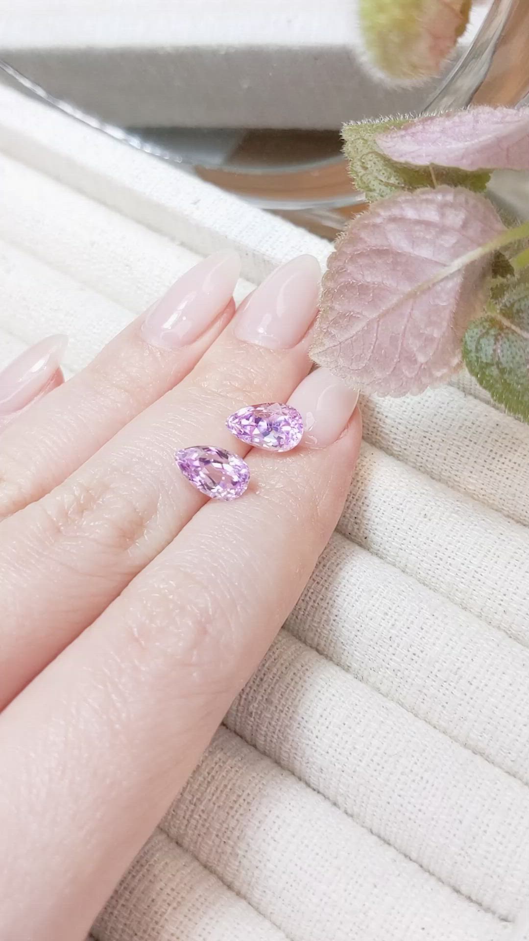 5.18&nbsp;Ct.Tw.Total Carat Weight Kunzite Pair from Afghanistan Size Video