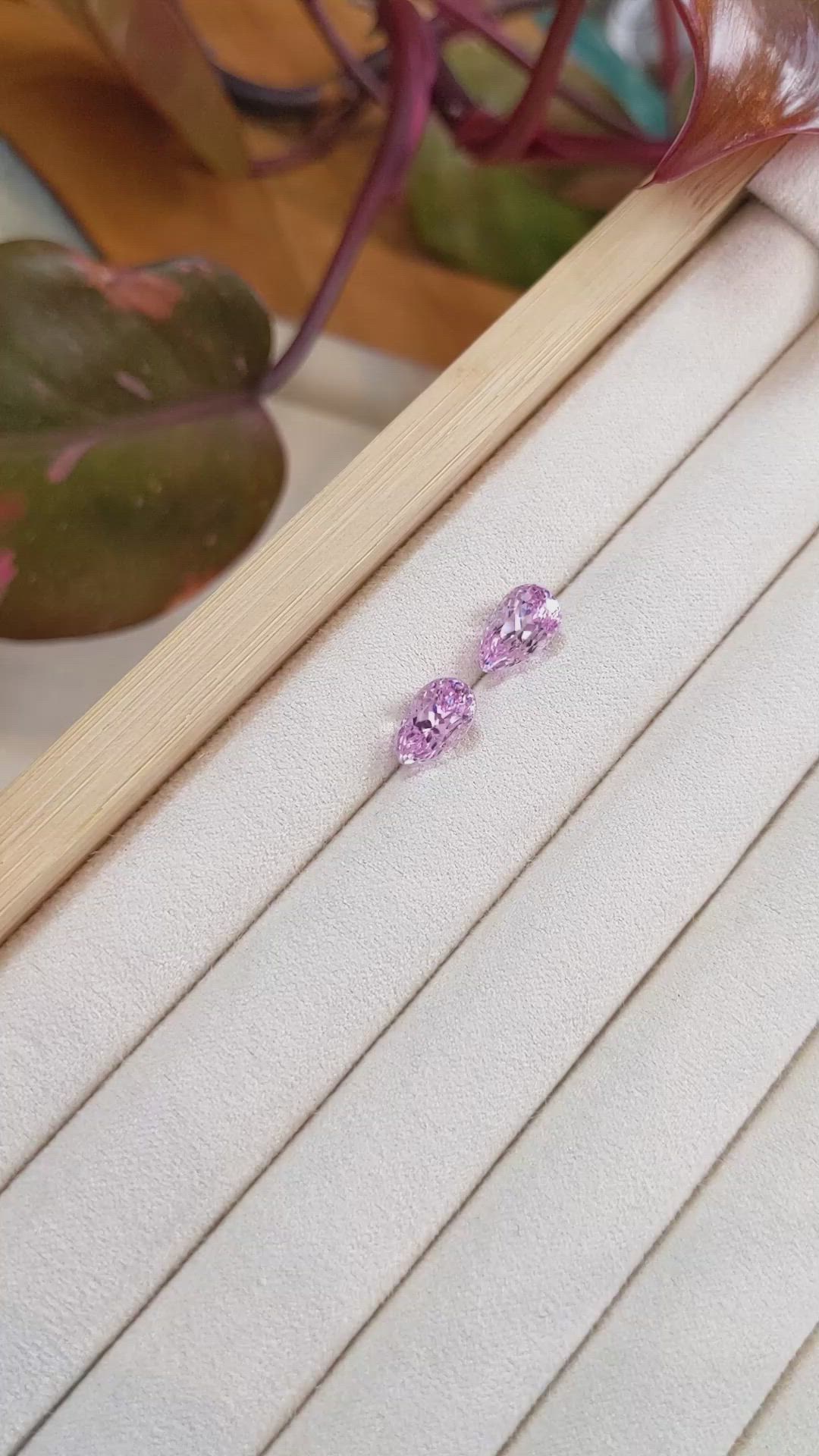 5.18&nbsp;Ct.Tw.Total Carat Weight Kunzite Pair from Afghanistan Size Video