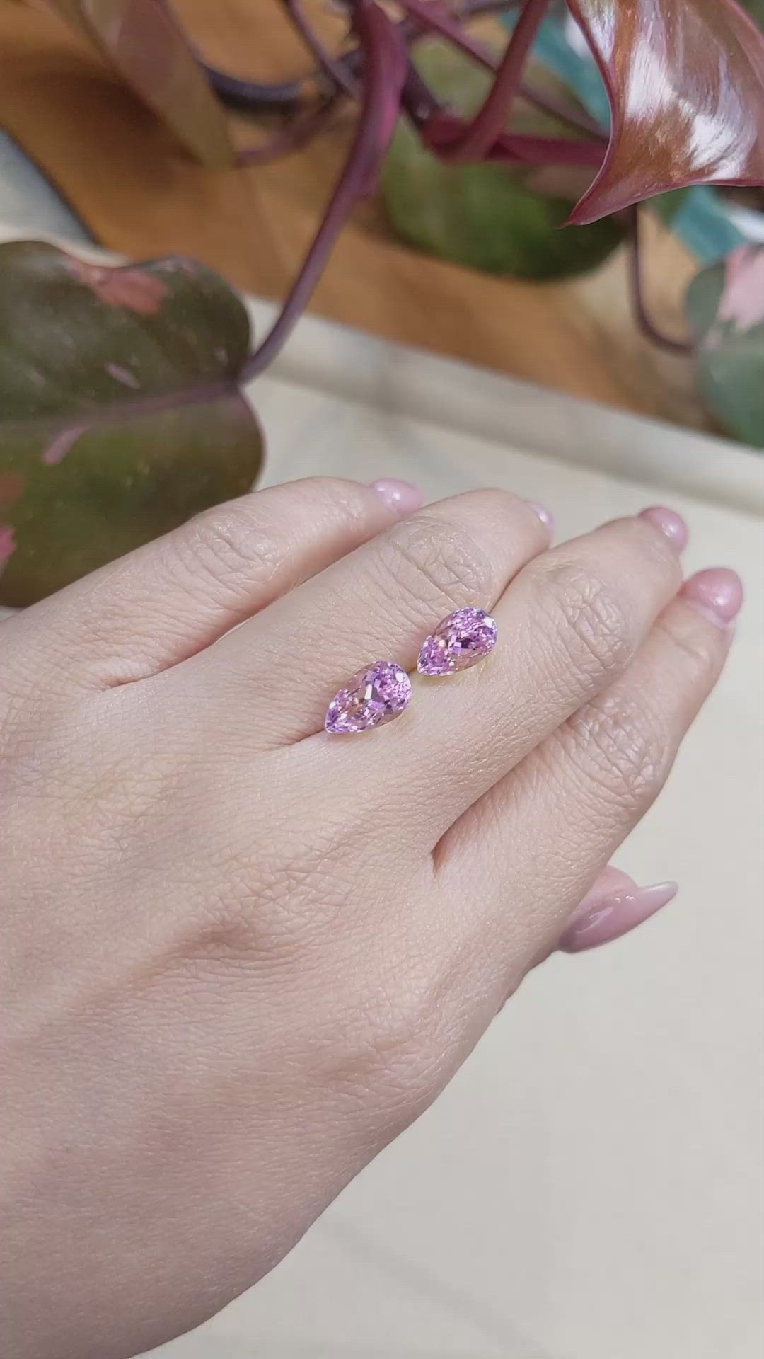 5.18&nbsp;Ct.Tw.Total Carat Weight Kunzite Pair from Afghanistan Size Video