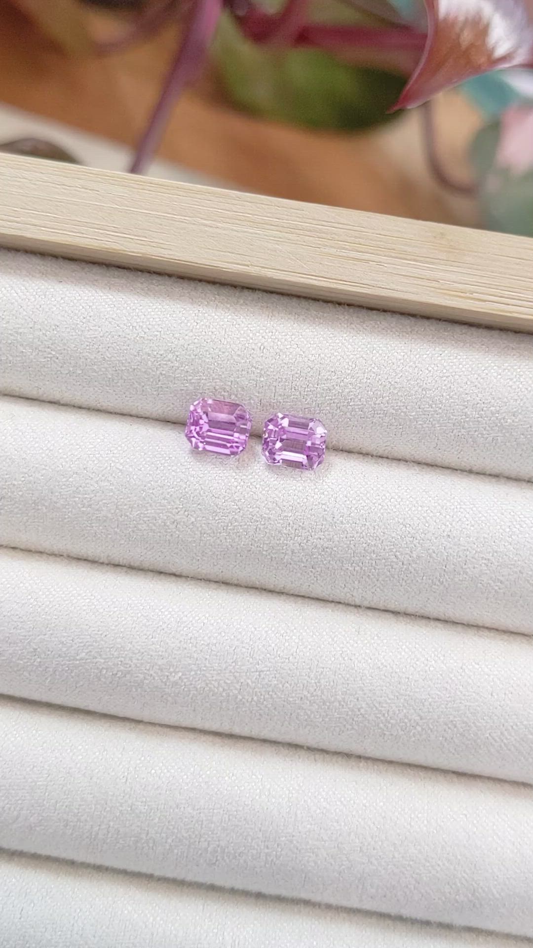 3.05&nbsp;Ct.Tw.Total Carat Weight Kunzite Pair from Afghanistan Size Video