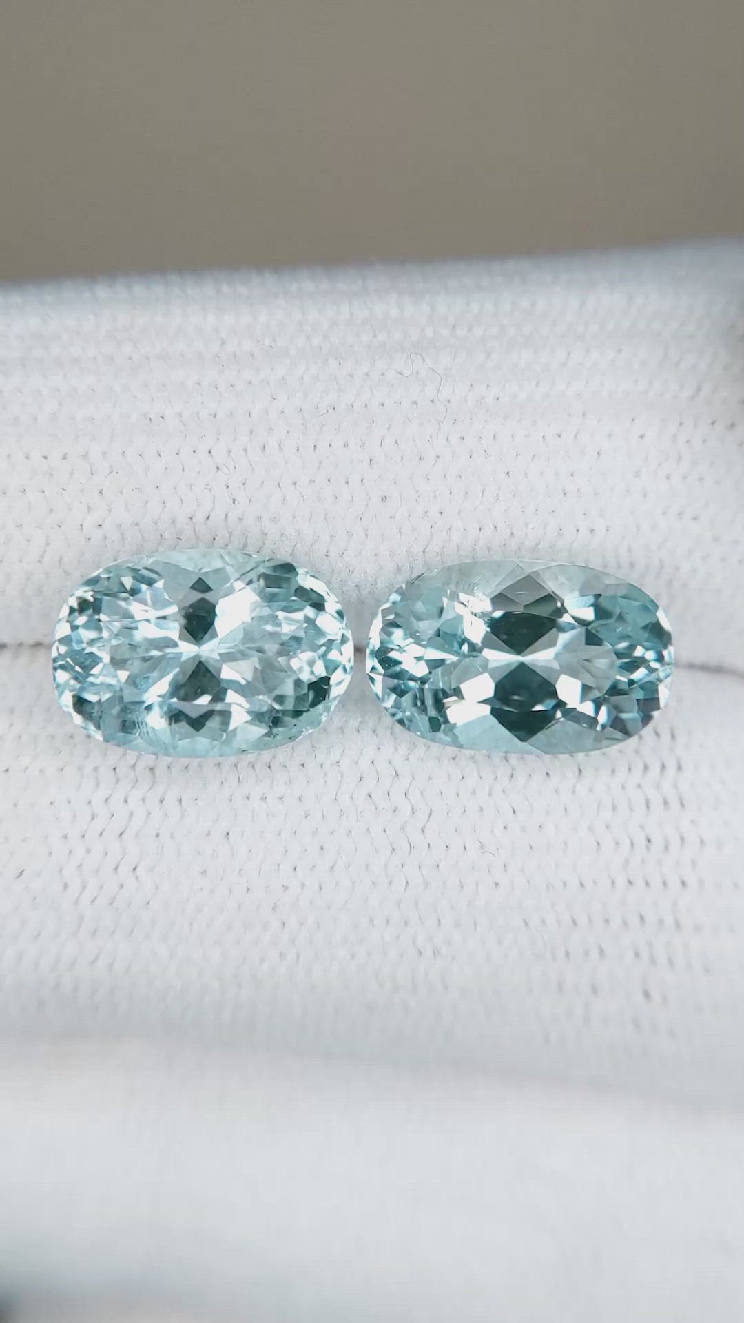 4.94&nbsp;Ct.Tw.Total Carat Weight Aquamarine Pair from Brazil Size Video