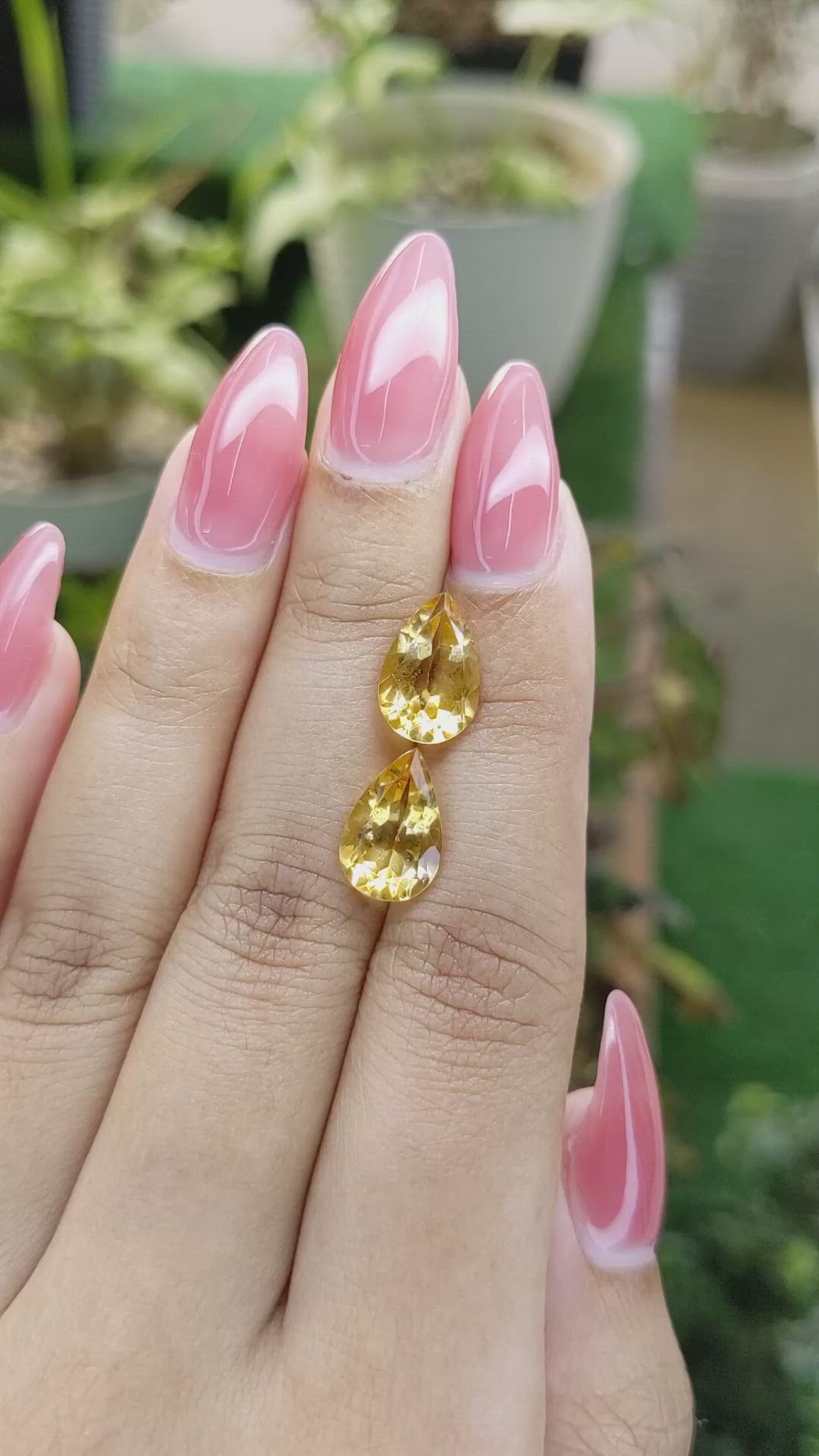 5.26&nbsp;Ct.Tw.Total Carat Weight Yellow Citrine Pair from Brazil Size Video