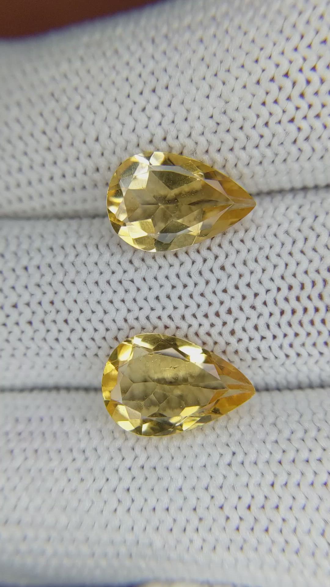 4.65&nbsp;Ct.Tw.Total Carat Weight Yellow Citrine Pair from Brazil Size Video