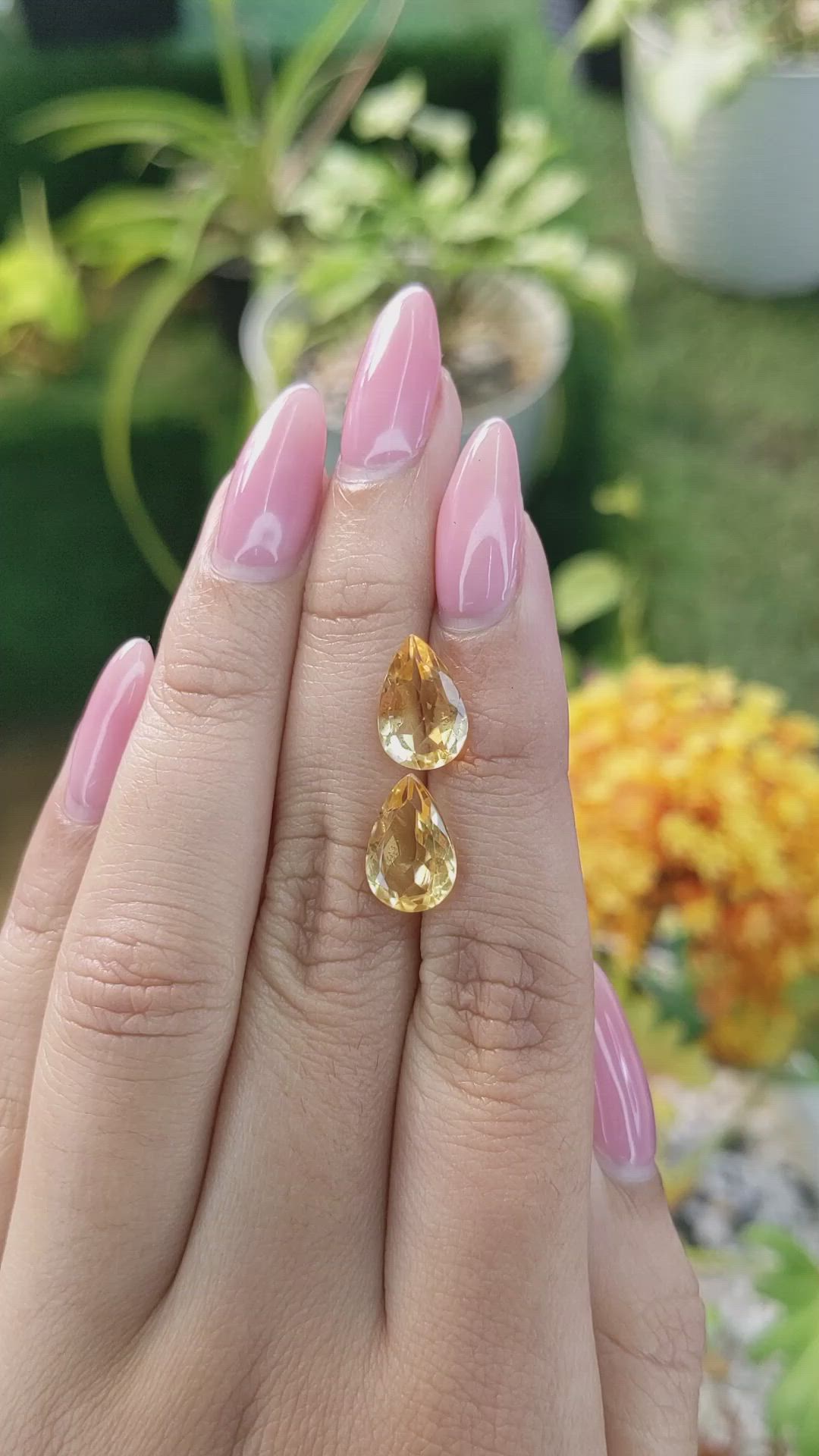 4.65&nbsp;Ct.Tw.Total Carat Weight Yellow Citrine Pair from Brazil Size Video