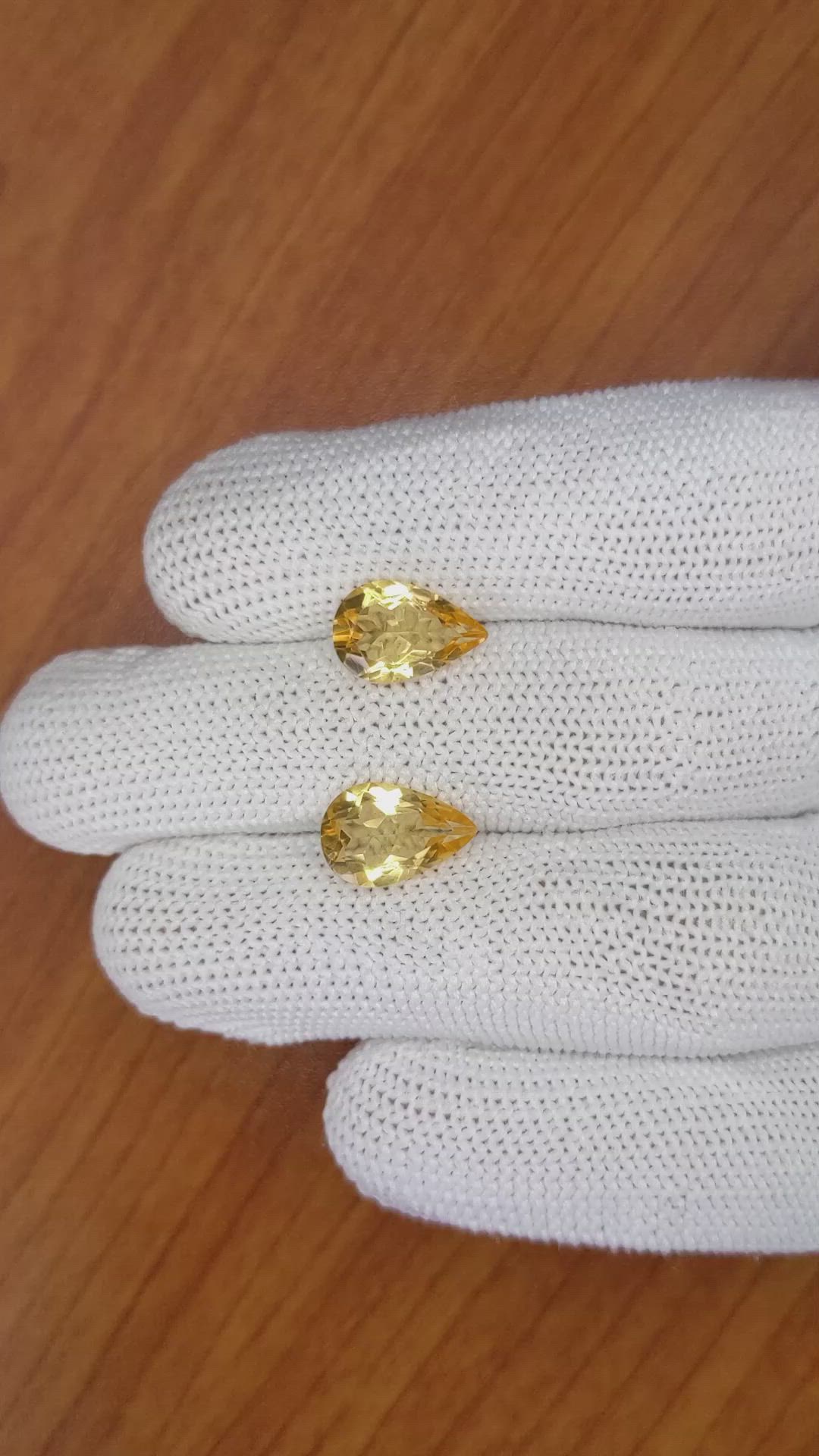 4.58&nbsp;Ct.Tw.Total Carat Weight Yellow Citrine Pair from Brazil Size Video