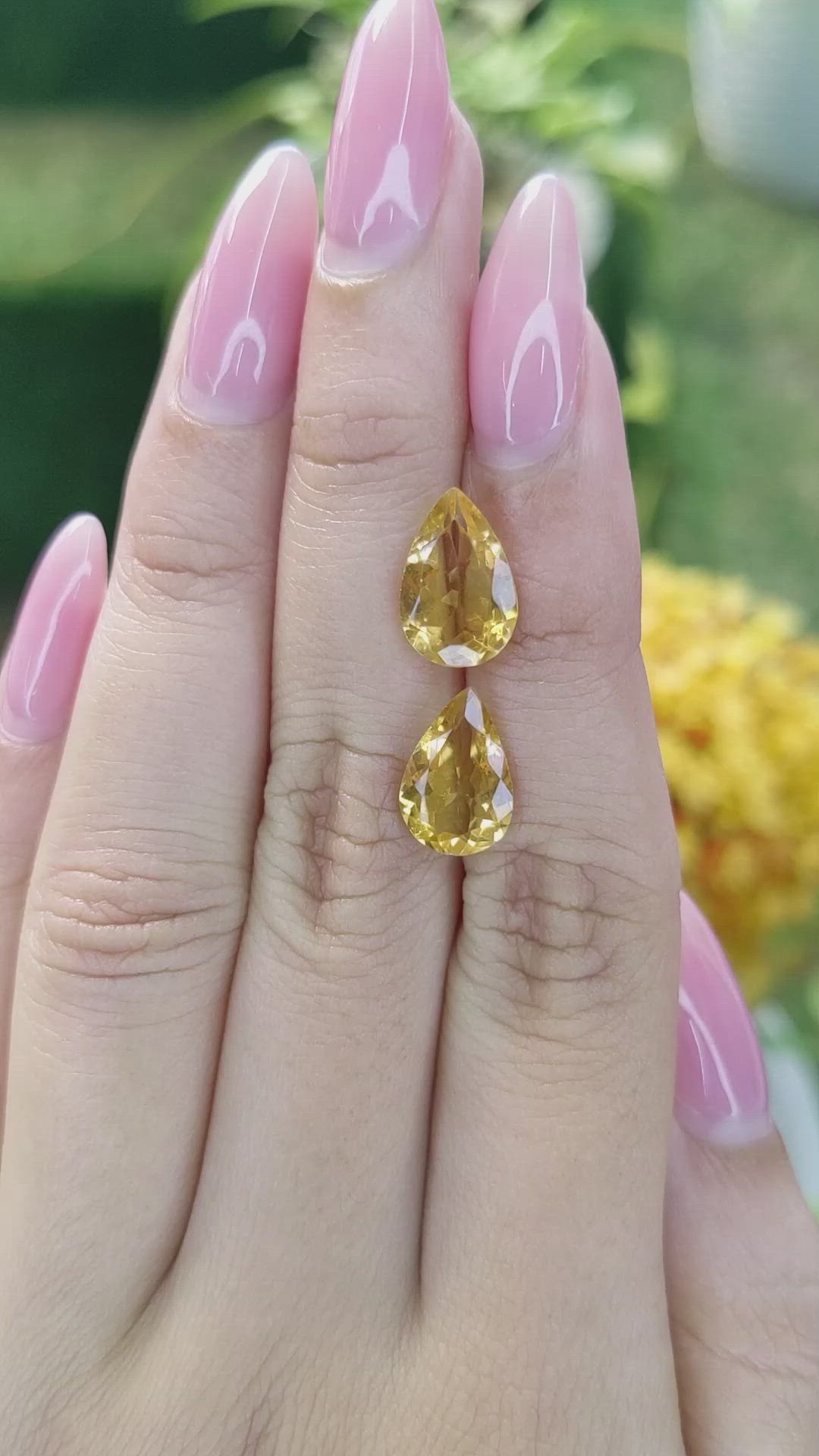 4.62&nbsp;Ct.Tw.Total Carat Weight Yellow Citrine Pair from Brazil Size Video