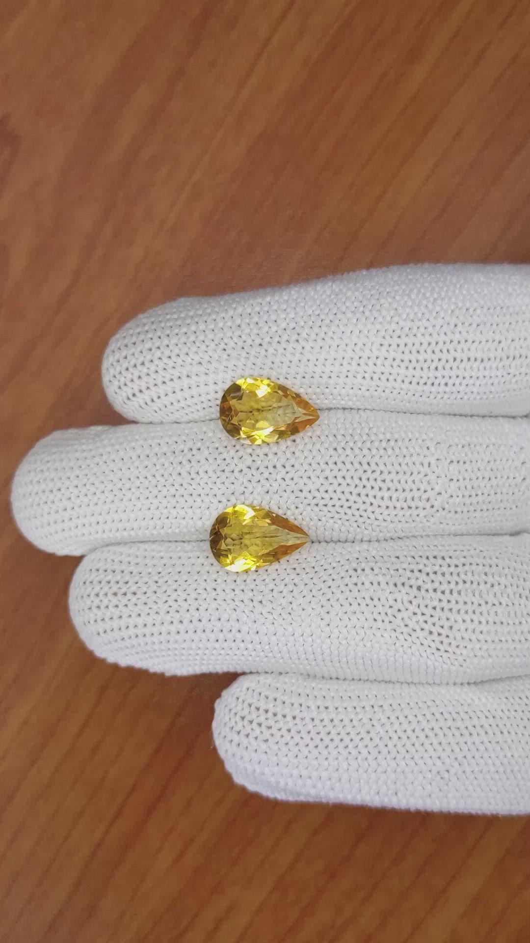 4.62&nbsp;Ct.Tw.Total Carat Weight Yellow Citrine Pair from Brazil Size Video