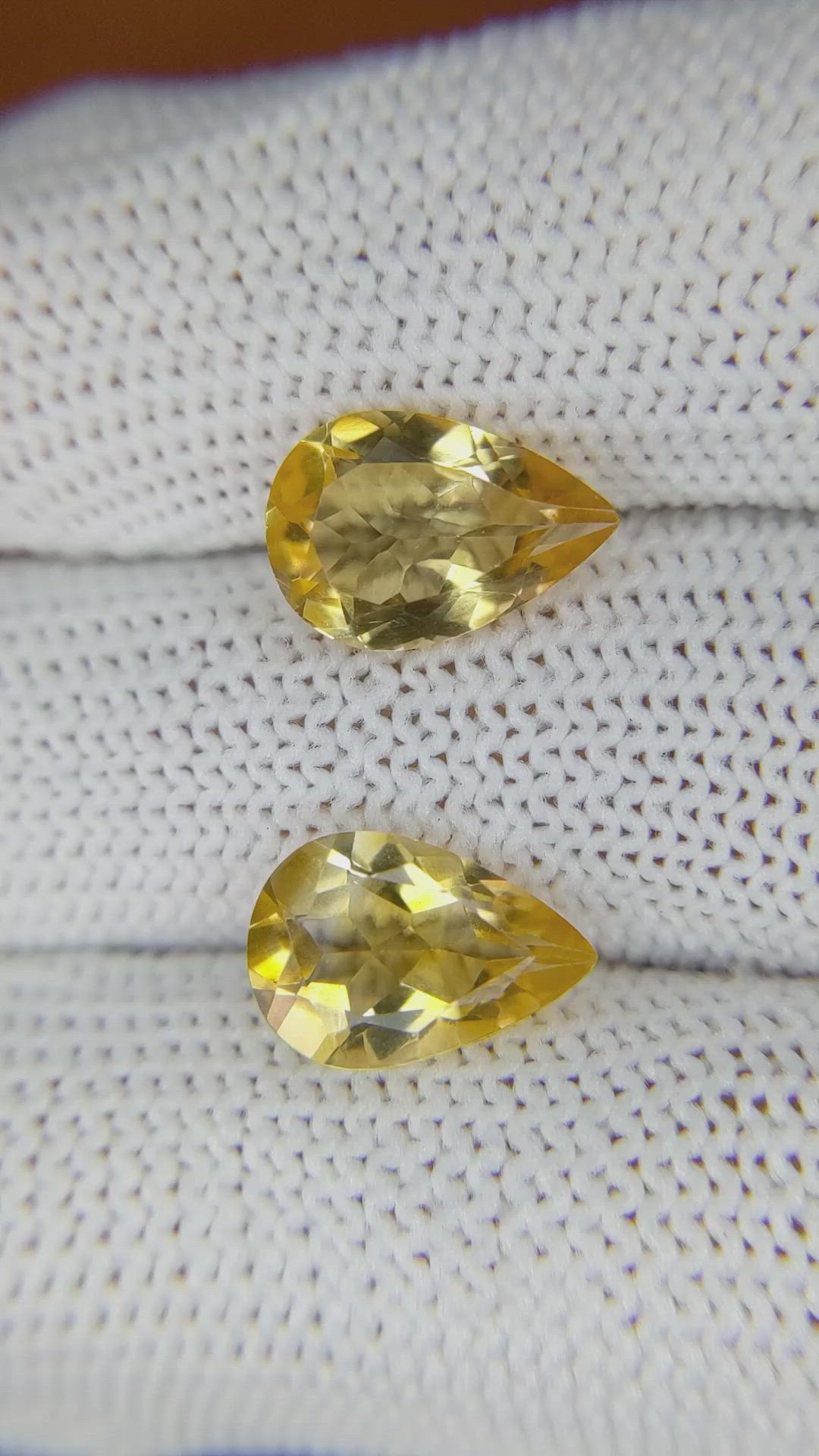 4.98&nbsp;Ct.Tw.Total Carat Weight Yellow Citrine Pair from Brazil Size Video