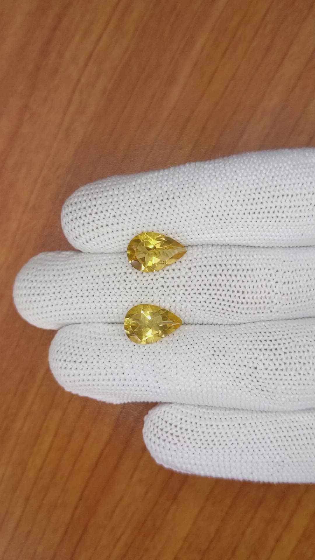 4.72&nbsp;Ct.Tw.Total Carat Weight Yellow Citrine Pair from Brazil Size Video