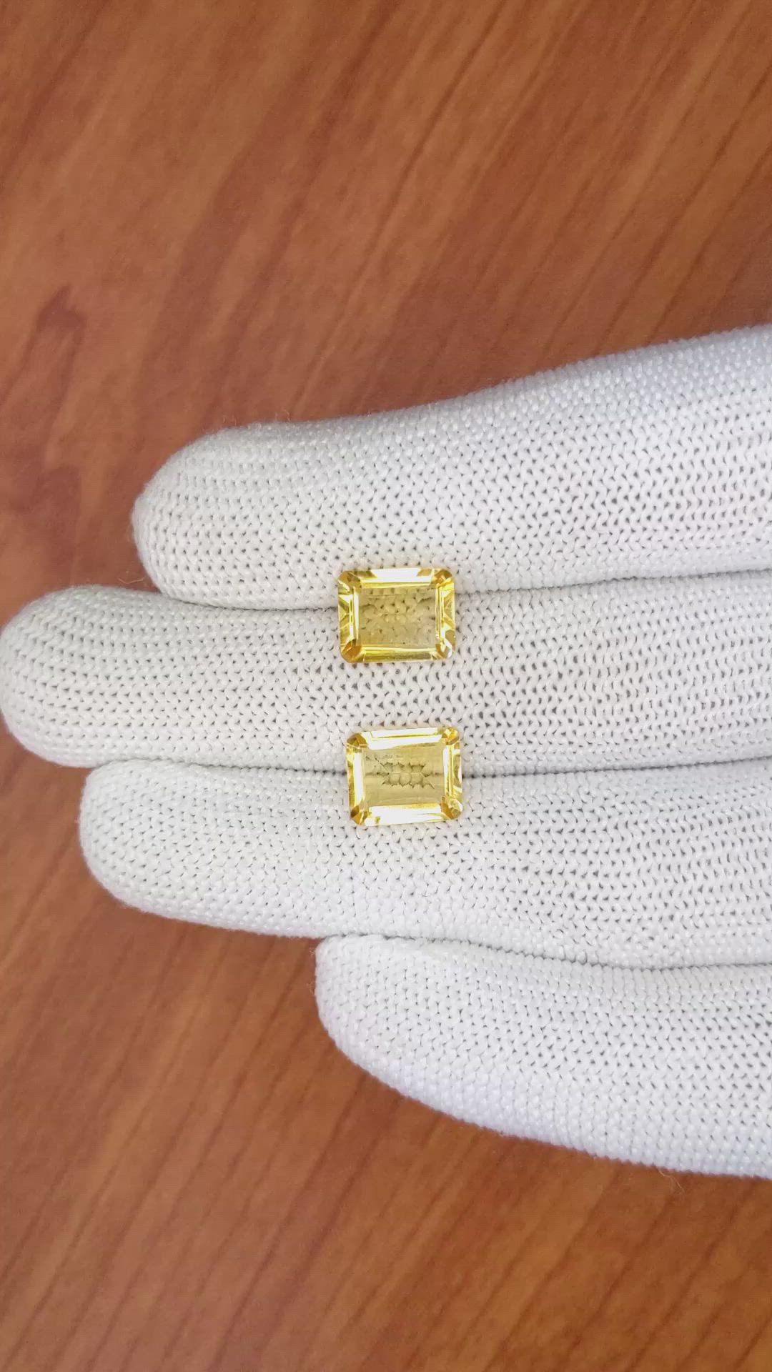5.22&nbsp;Ct.Tw.Total Carat Weight Yellow Citrine Pair from Brazil Size Video
