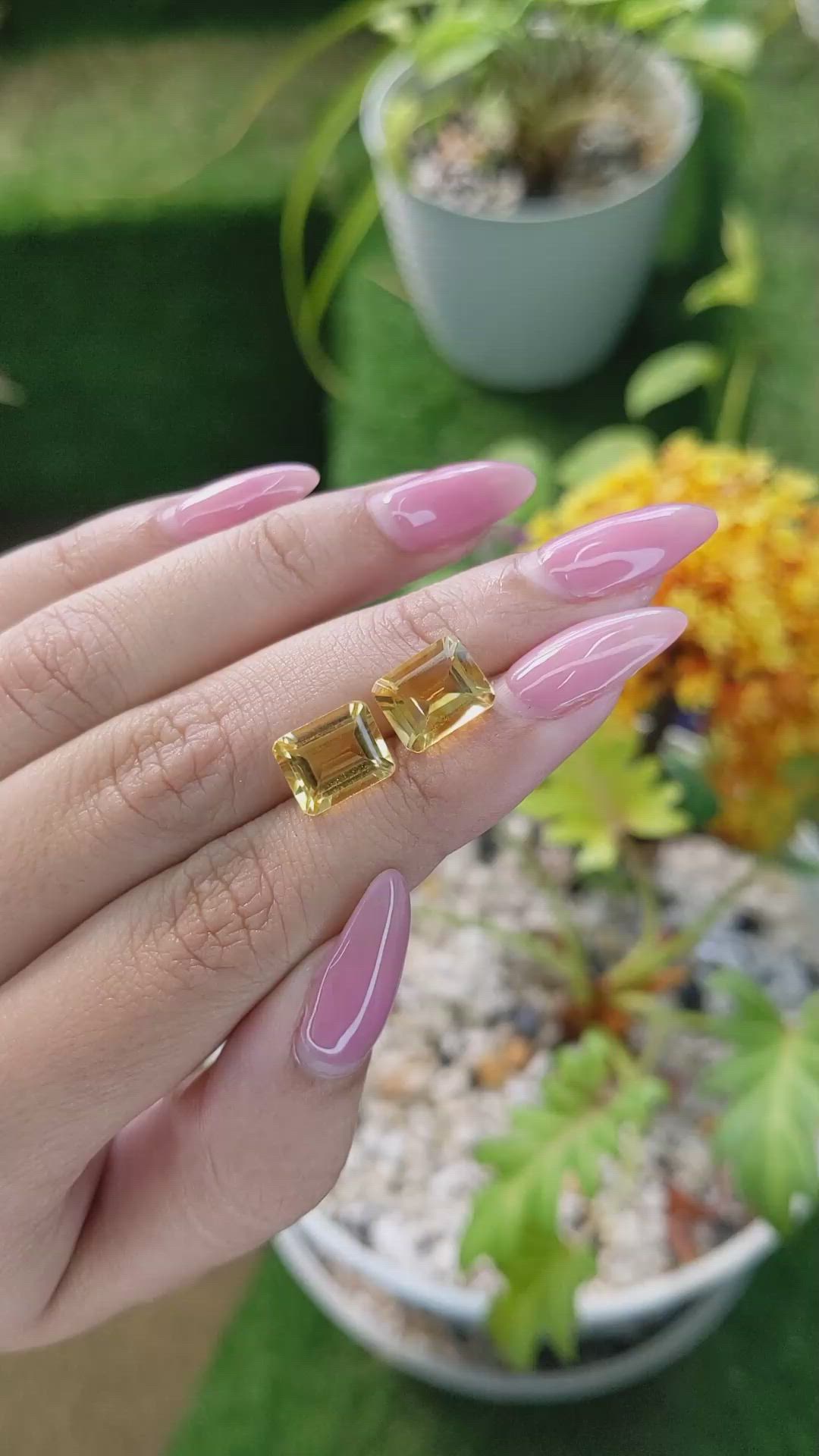 5.26&nbsp;Ct.Tw.Total Carat Weight Citrine Pair from Brazil Size Video