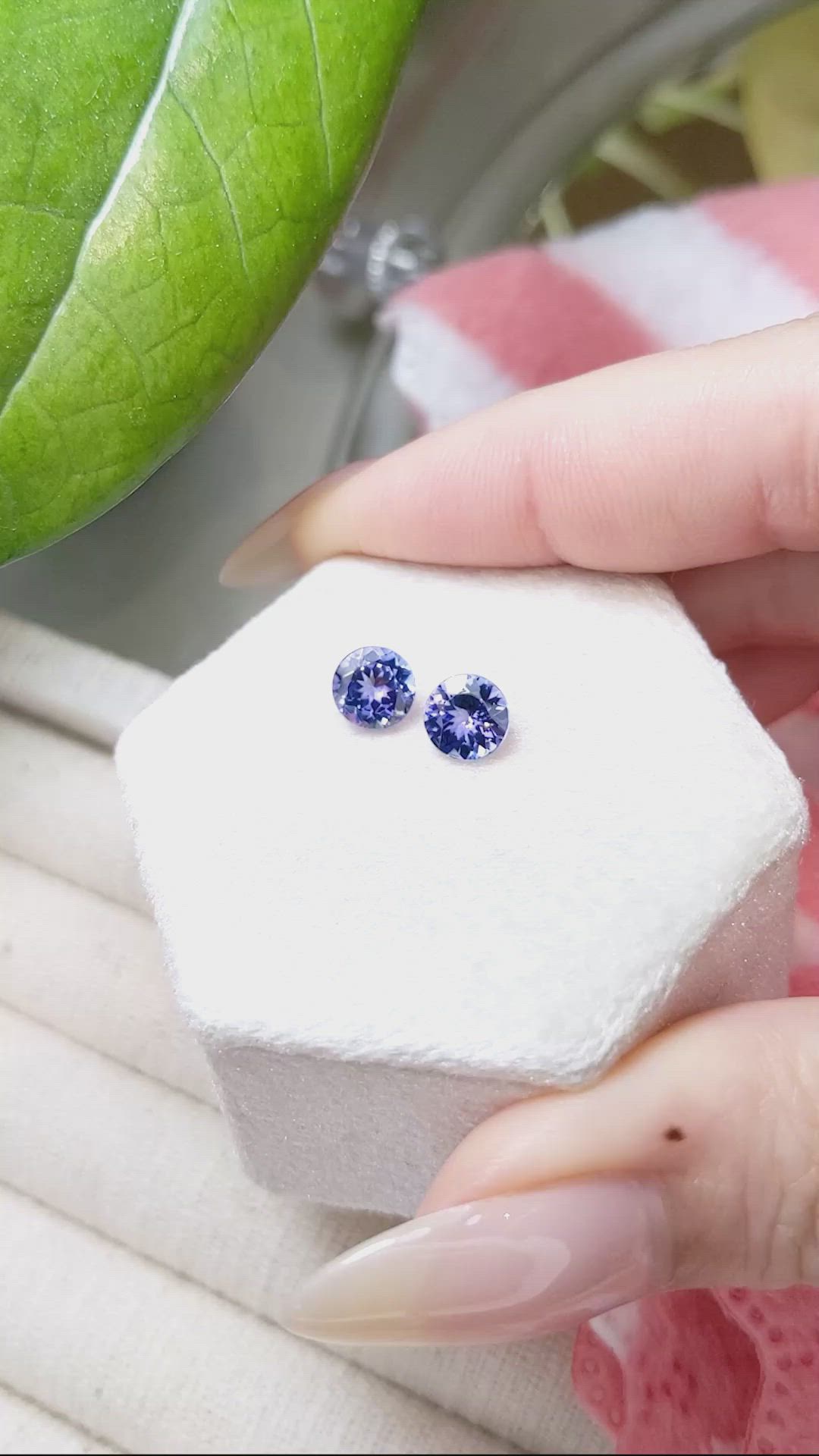 1.87&nbsp;Ct.Tw.Total Carat Weight Tanzanite Pair from Tanzania Size Video