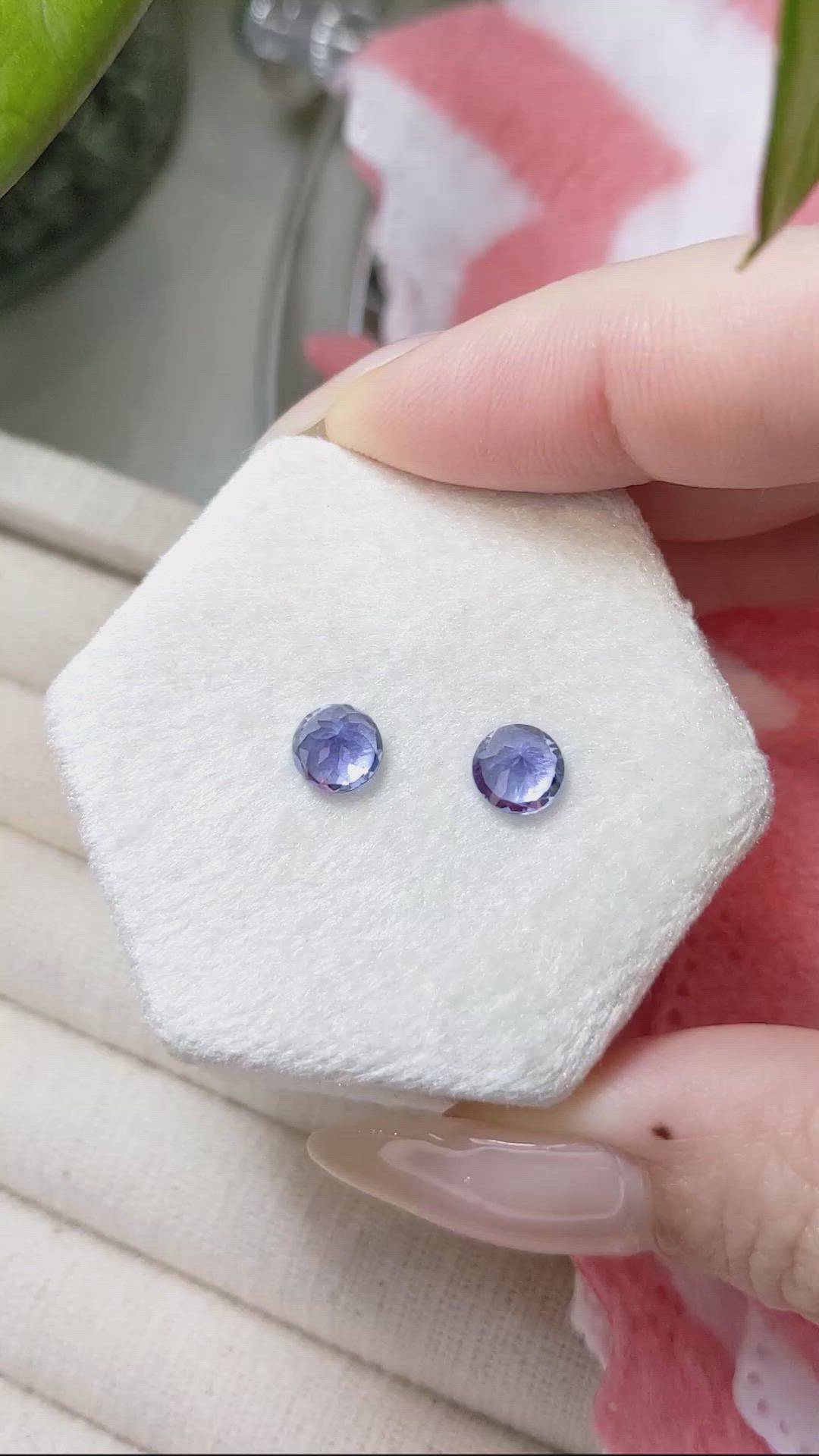 1.87&nbsp;Ct.Tw.Total Carat Weight Tanzanite Pair from Tanzania Size Video