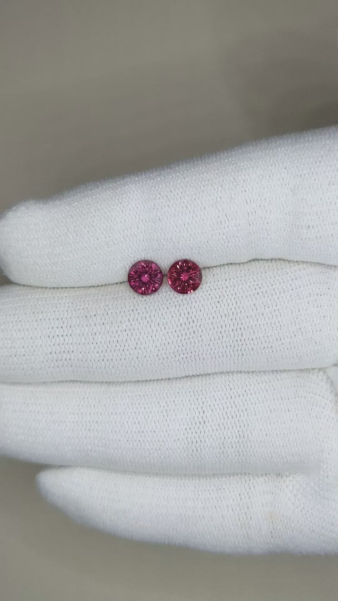 1.76&nbsp;Ct.Tw.Total Carat Weight Garnet Pair from Tanzania Size Video