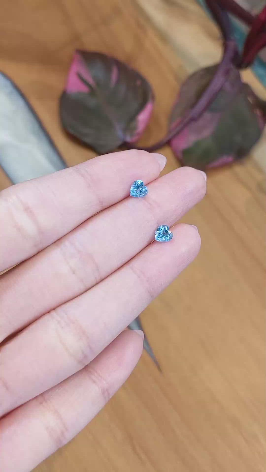 1.10&nbsp;Ct.Tw.Total Carat Weight Topaz Pair from Madagascar Size Video