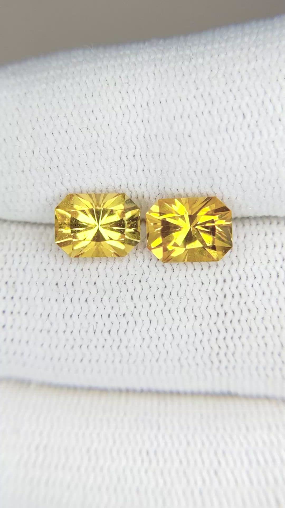 2.62 Ct.Tw.Total Carat Weight Beryl Pair Size Video