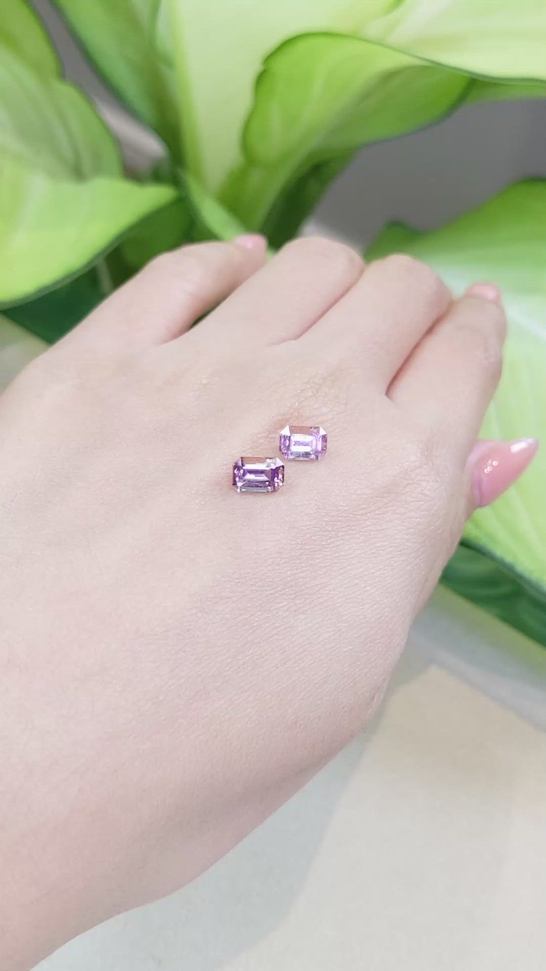 2.11&nbsp;Ct.Tw.Total Carat Weight Tourmaline Pair from Mozambique Size Video