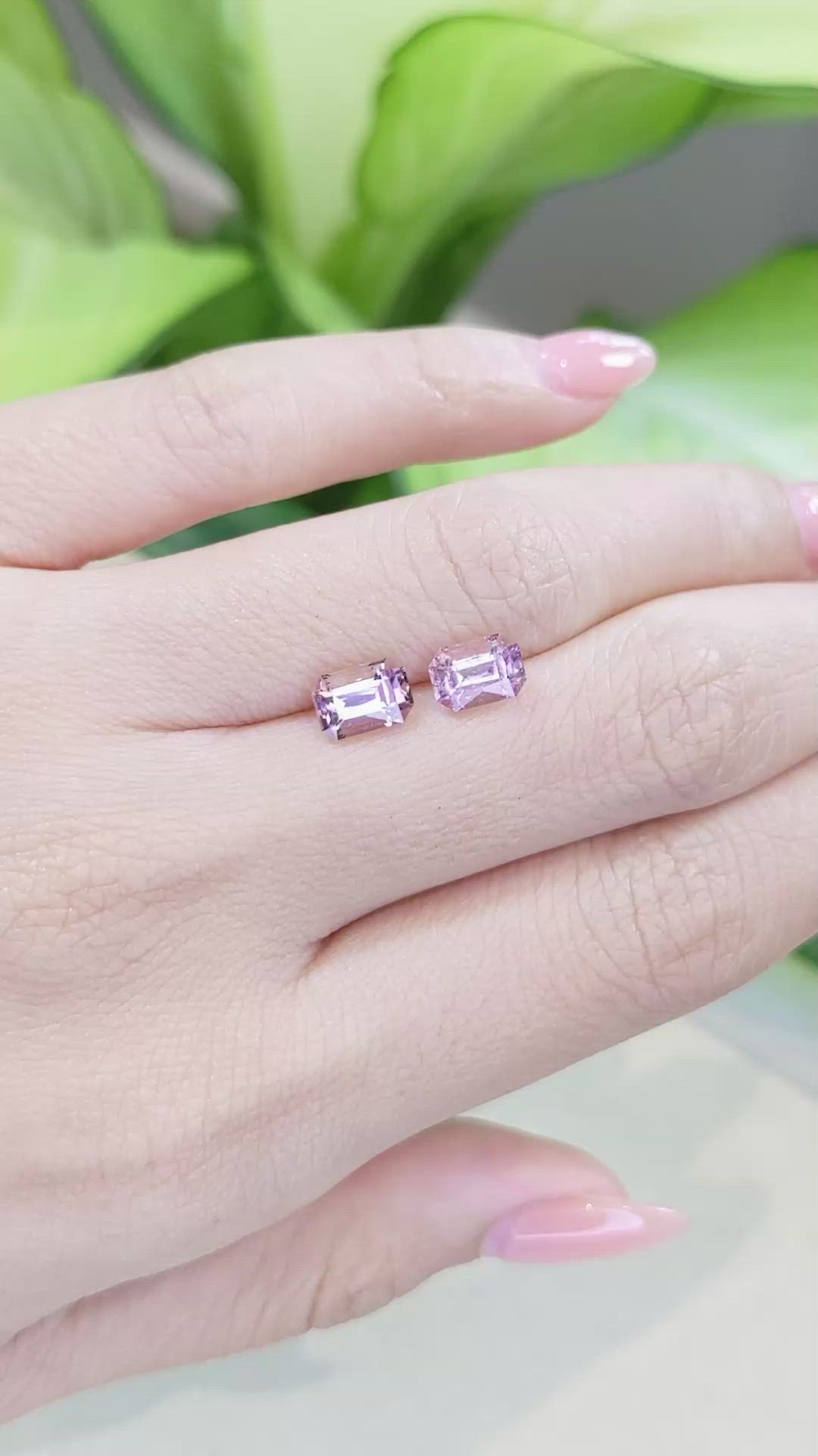 2.11&nbsp;Ct.Tw.Total Carat Weight Tourmaline Pair from Mozambique Size Video