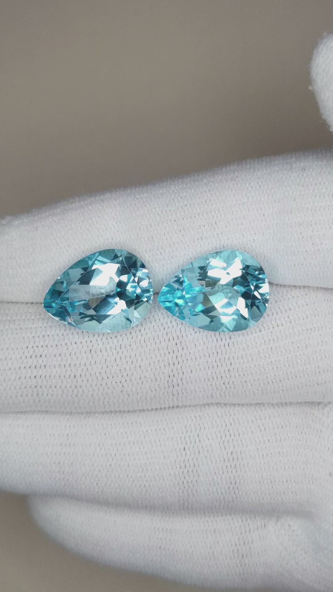 18.20&nbsp;Ct.Tw.Total Carat Weight Topaz Pair from Brazil Size Video
