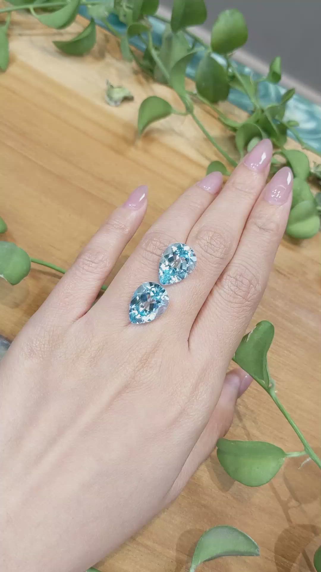 18.20&nbsp;Ct.Tw.Total Carat Weight Topaz Pair from Brazil Size Video