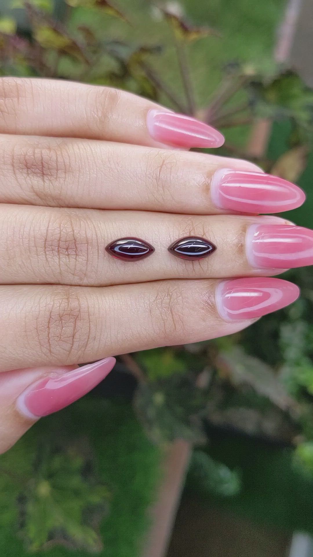 3.20&nbsp;Ct.Tw.Total Carat Weight Cabochon Garnet Pair from Ceylon (Sri Lanka) Size Video