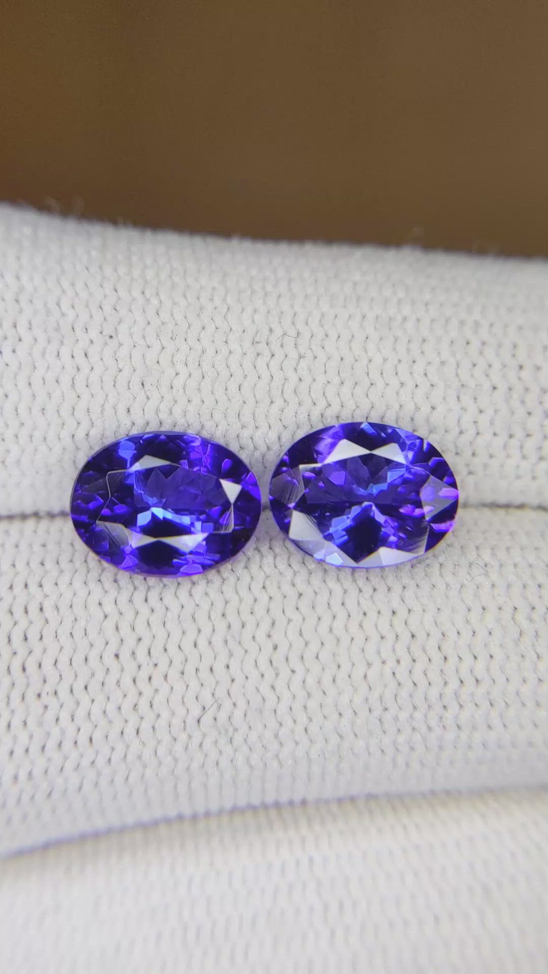 4.86 Ct.Tw.Total Carat Weight Tanzanite Pair from Tanzania Size Video