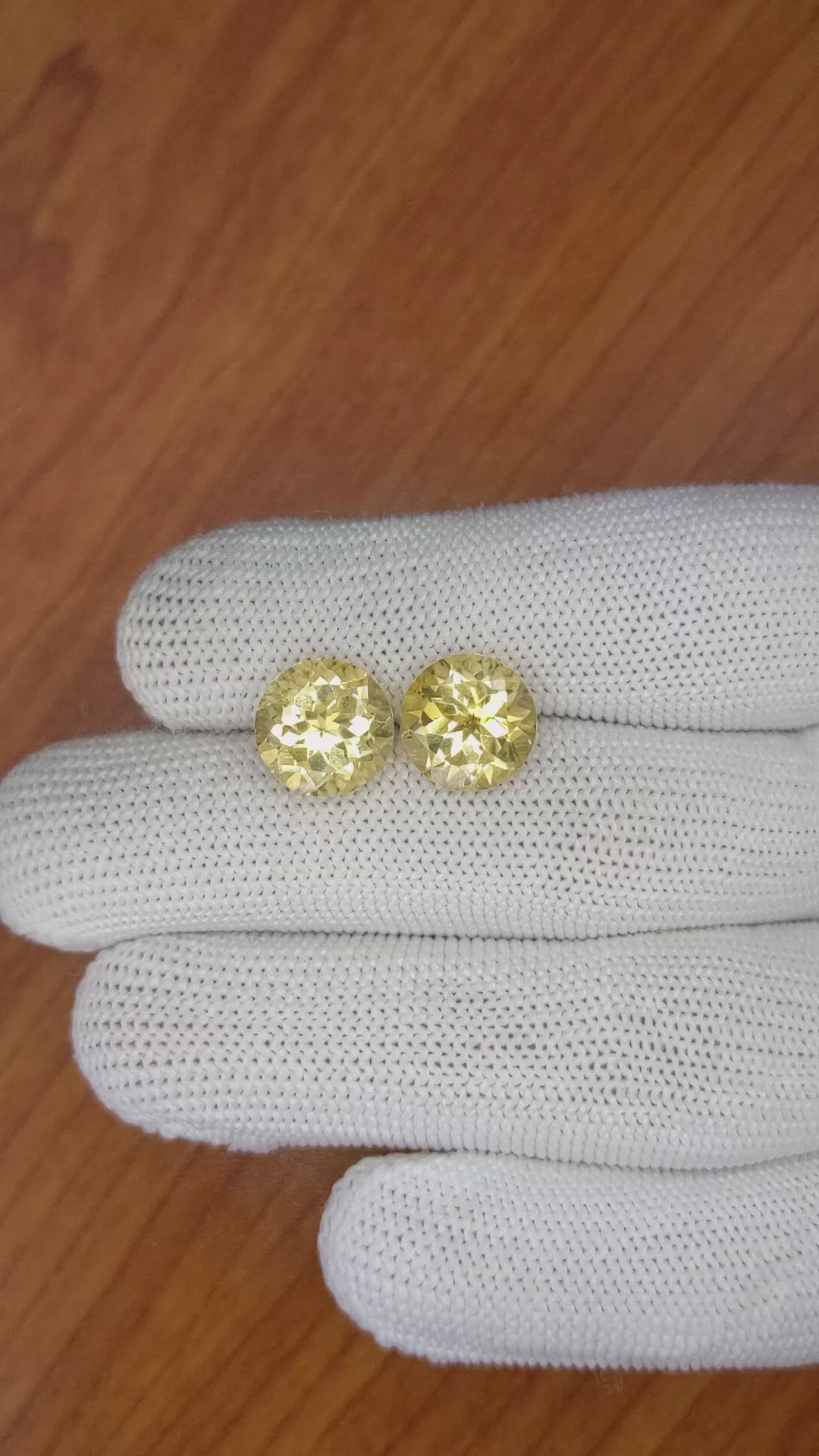 7.39&nbsp;Ct.Tw.Total Carat Weight Citrine Pair from Brazil Size Video