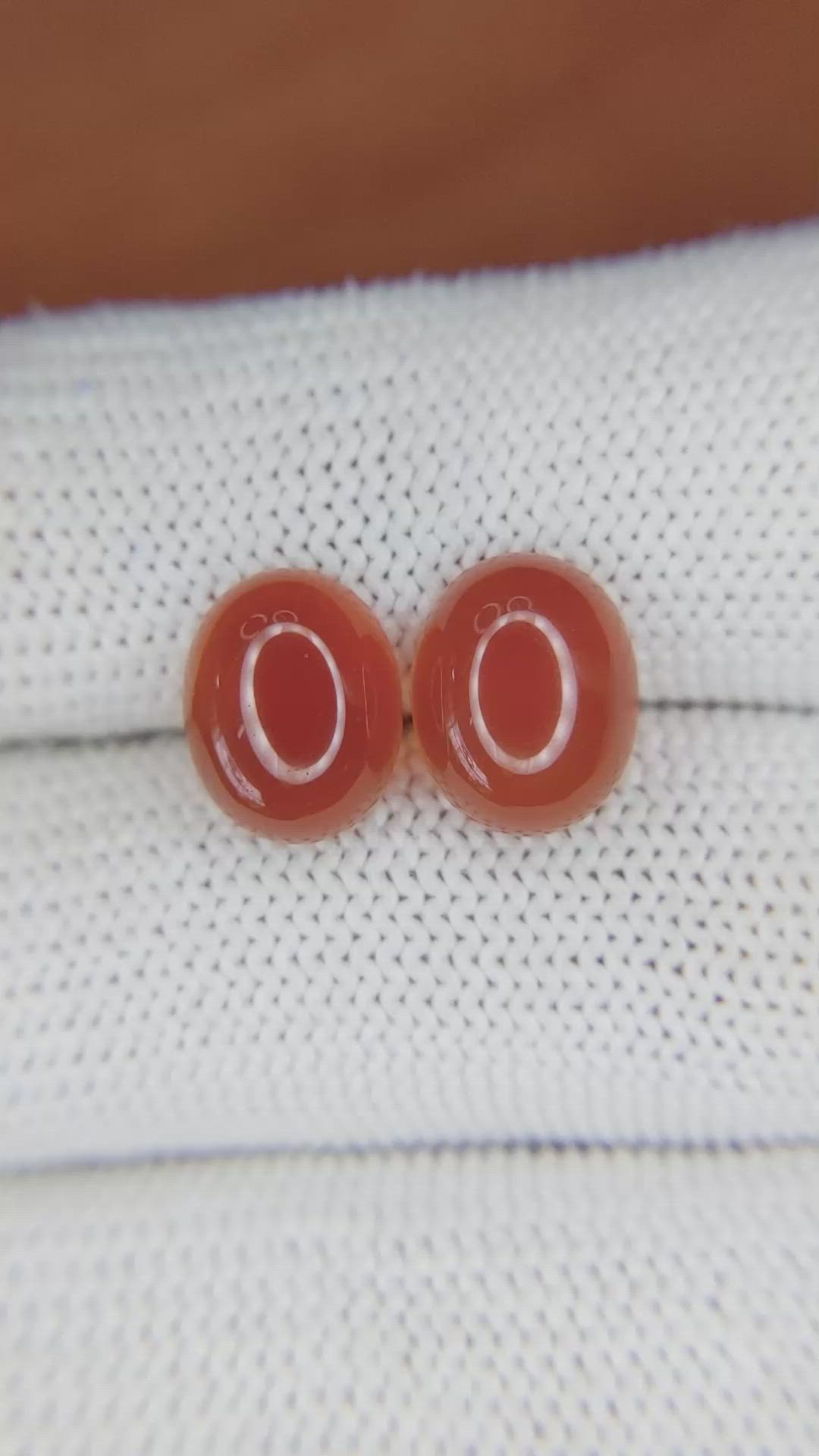5.52&nbsp;Ct.Tw.Total Carat Weight Cabochon Carnelian Pair from Brazil Size Video