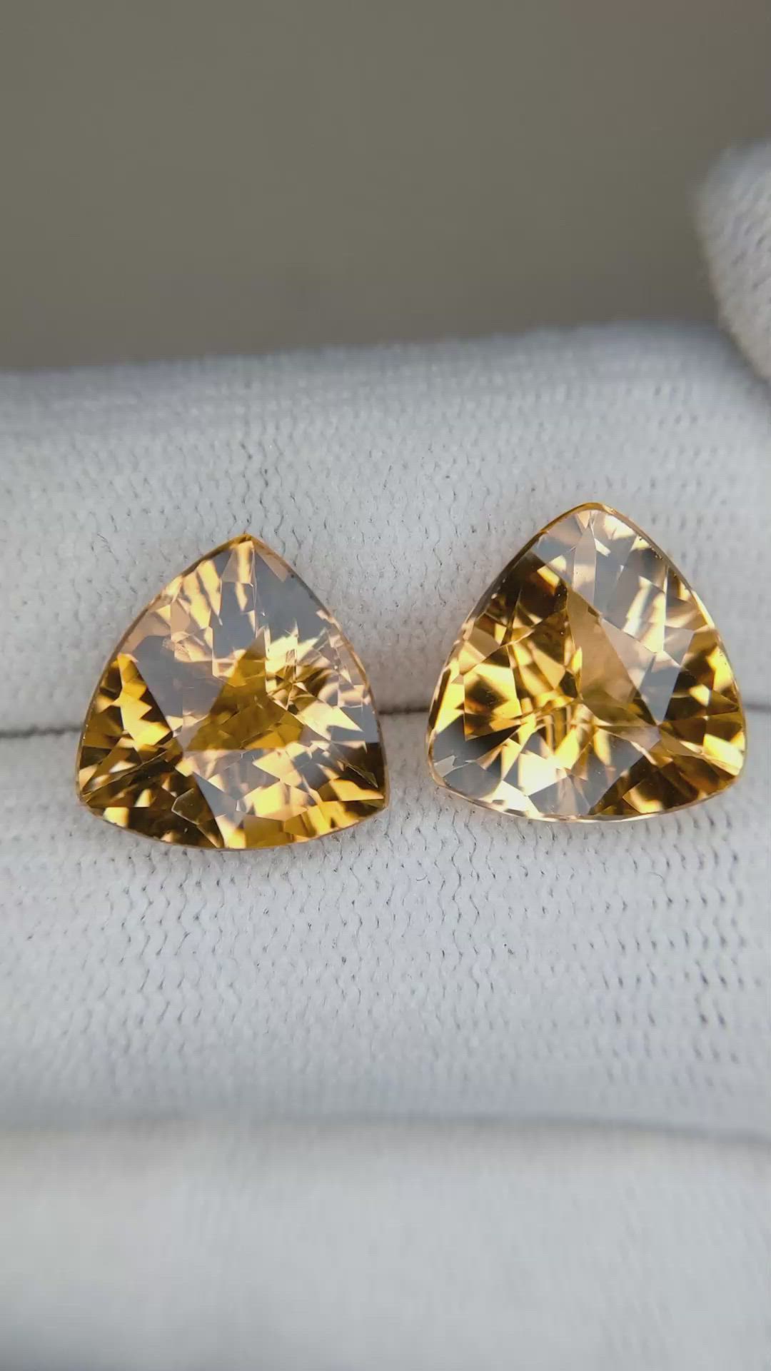 9.21&nbsp;Ct.Tw.Total Carat Weight Citrine Pair from Brazil Size Video