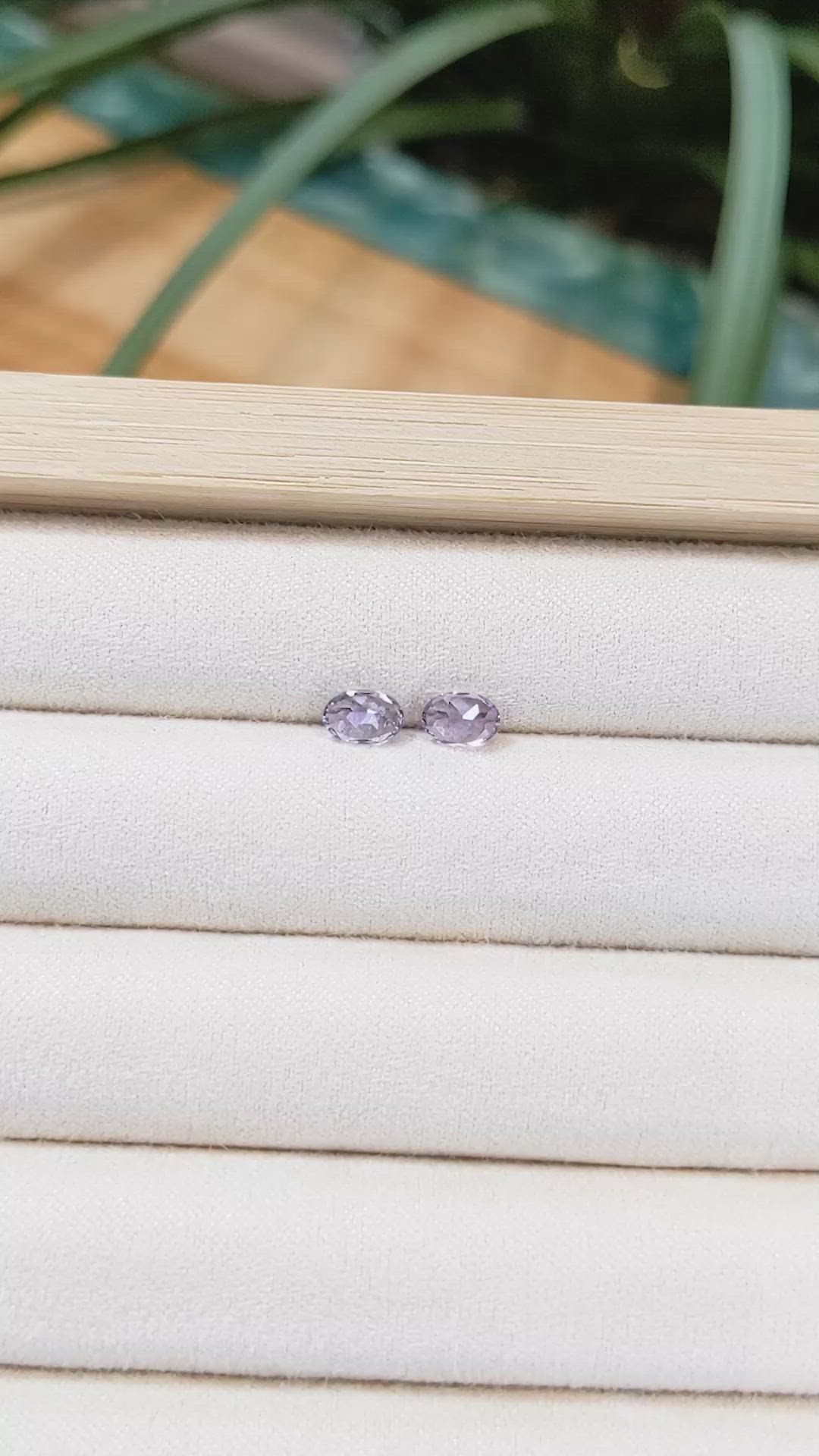 1.16&nbsp;Ct.Tw.Total Carat Weight Spinel Pair from Burma (Myanmar) Size Video